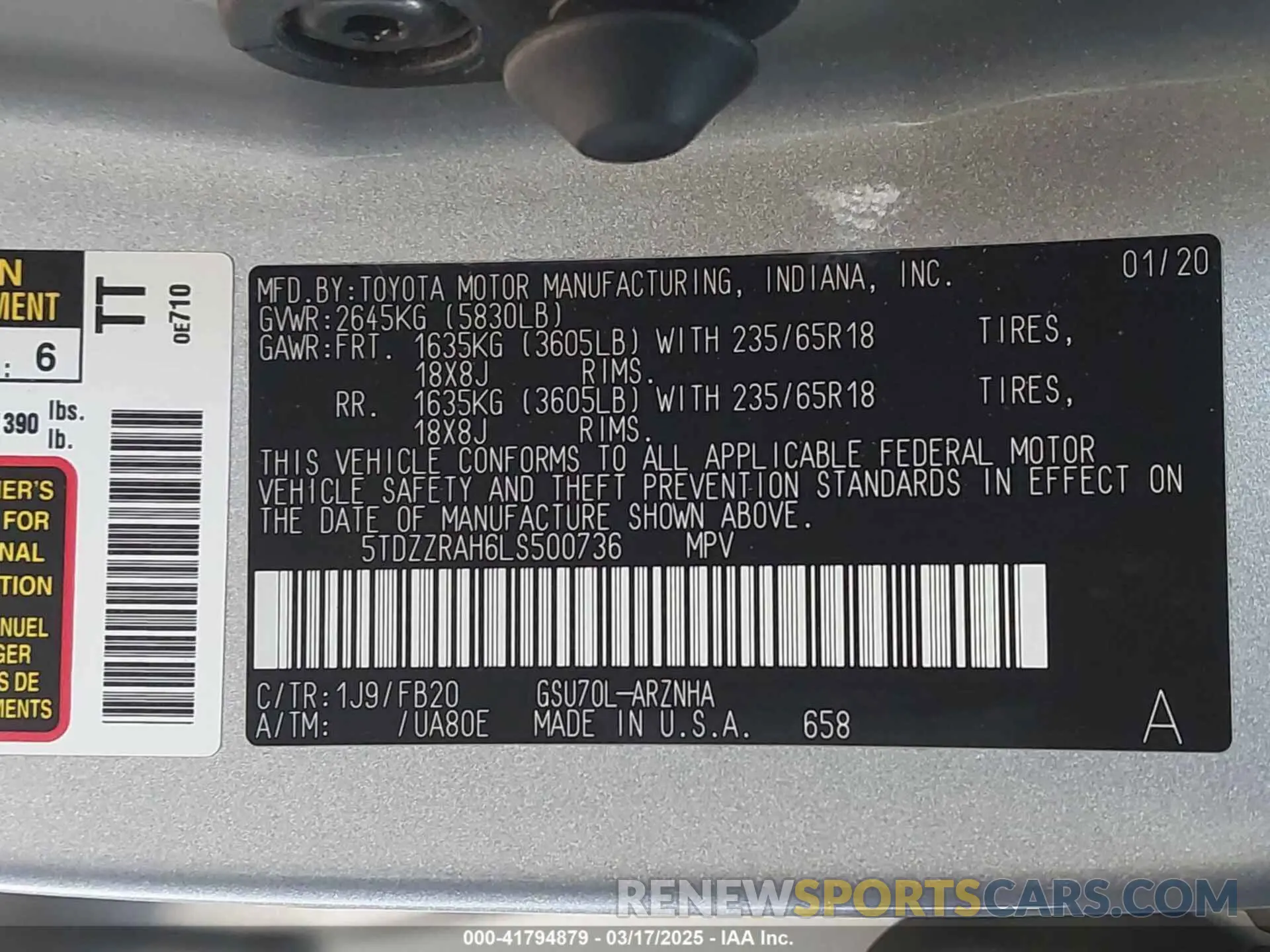 9 Photograph of a damaged car 5TDZZRAH6LS500736 TOYOTA HIGHLANDER 2020