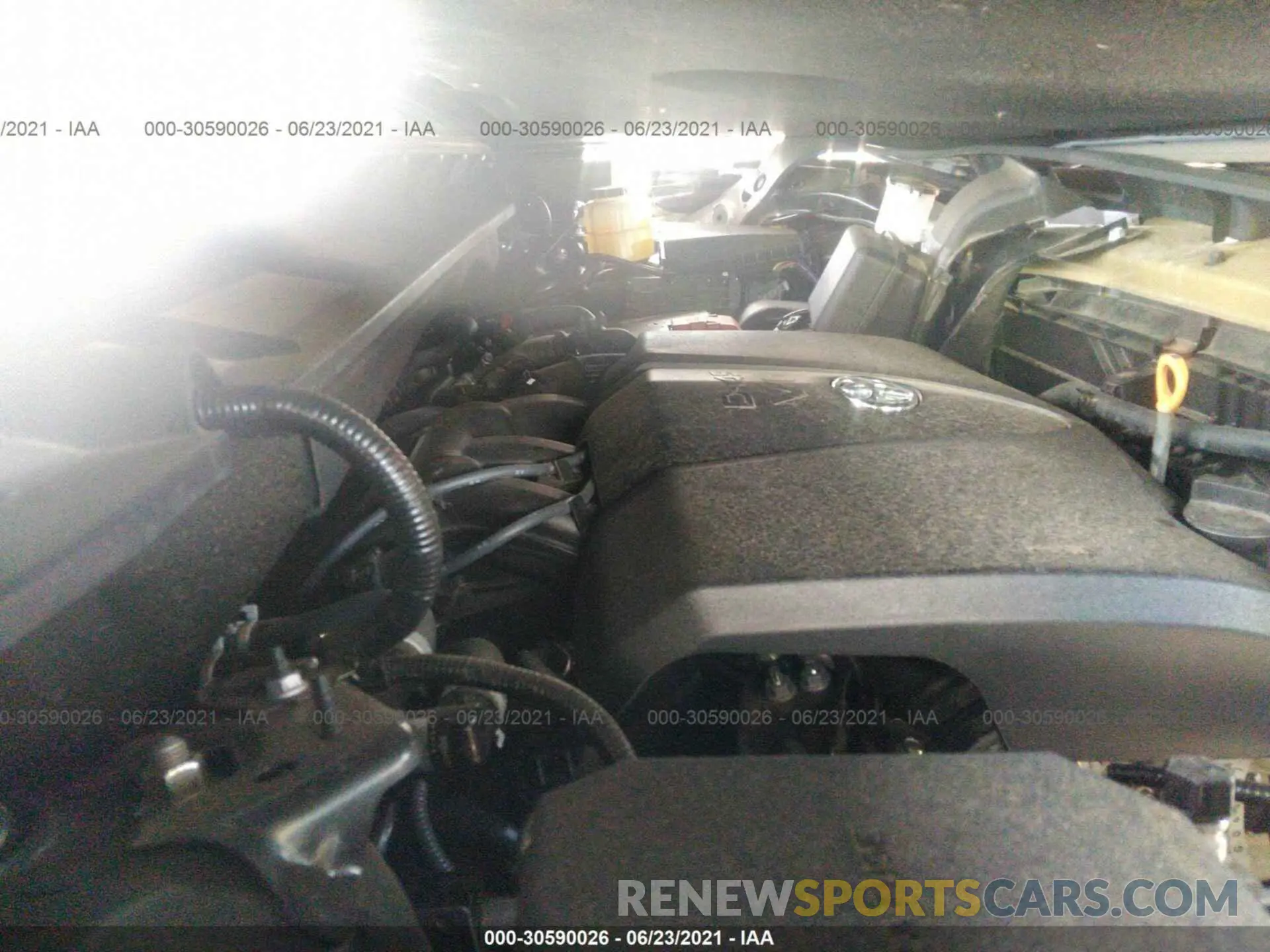 10 Photograph of a damaged car 5TDZZRAH7LS013738 TOYOTA HIGHLANDER 2020