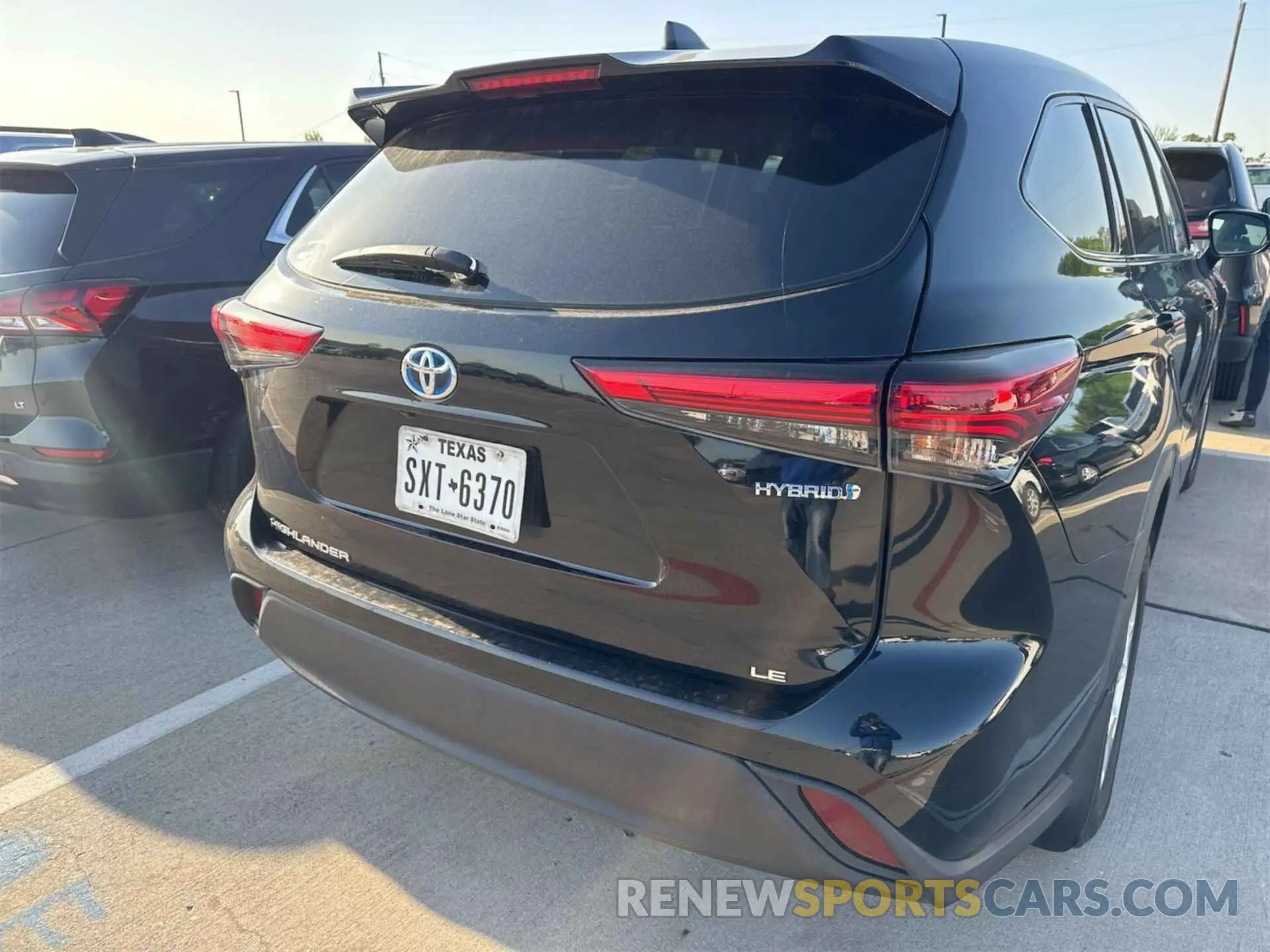 6 Photograph of a damaged car 5TDBBRCH2MS528165 TOYOTA HIGHLANDER 2021
