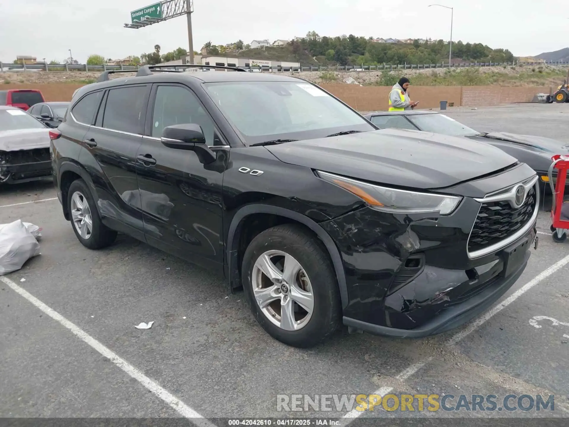 1 Photograph of a damaged car 5TDBZRBH5MS543644 TOYOTA HIGHLANDER 2021