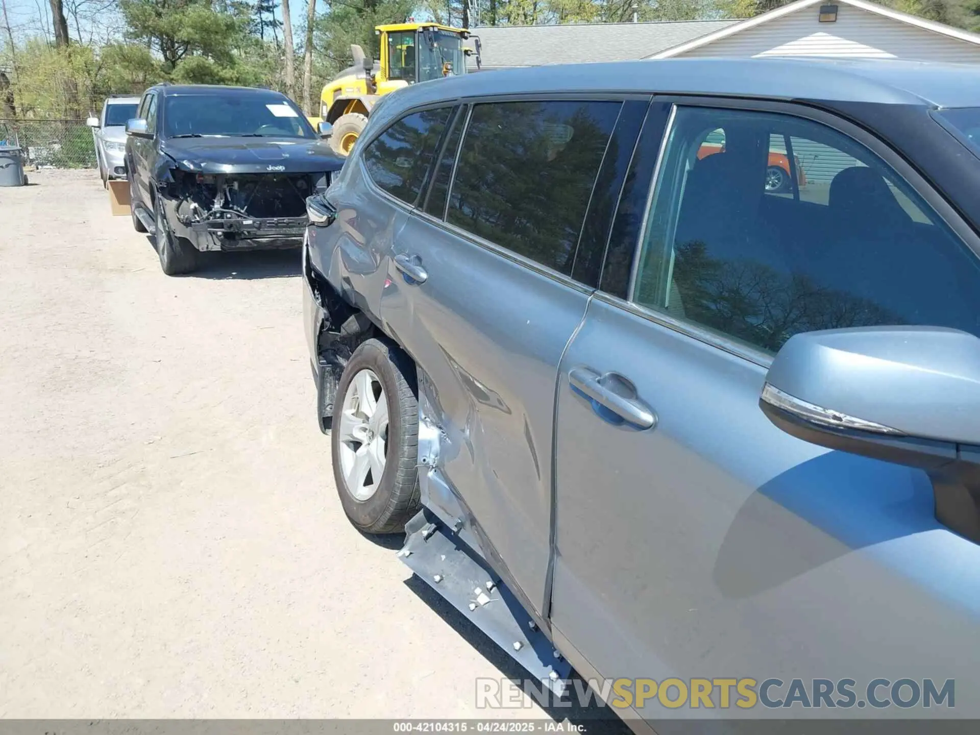 18 Photograph of a damaged car 5TDBZRBH6MS082566 TOYOTA HIGHLANDER 2021