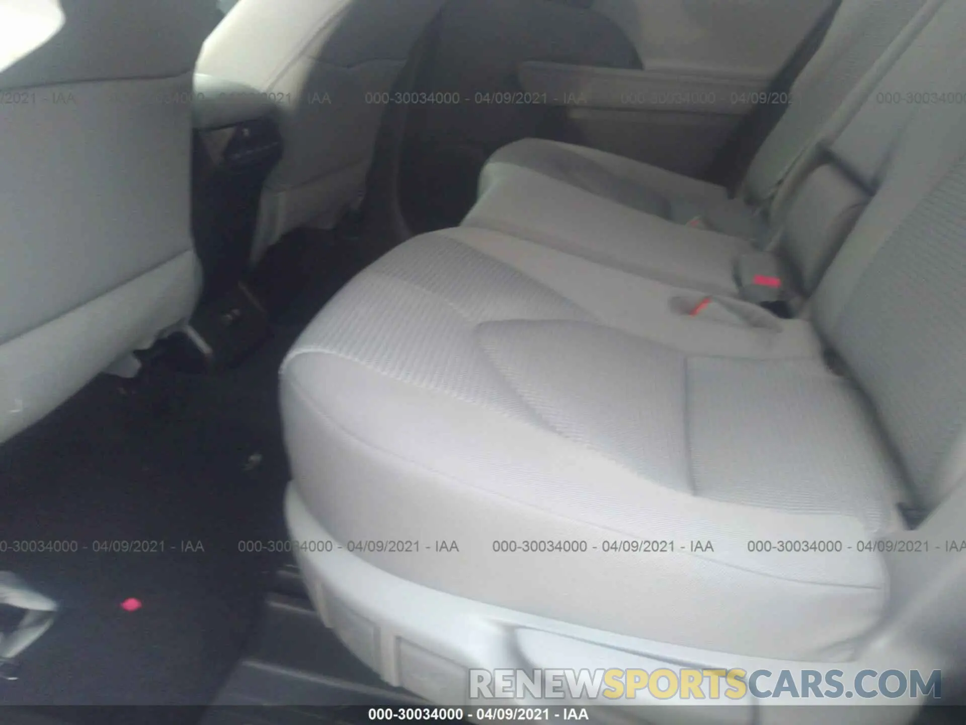 8 Photograph of a damaged car 5TDBZRBH6MS088965 TOYOTA HIGHLANDER 2021