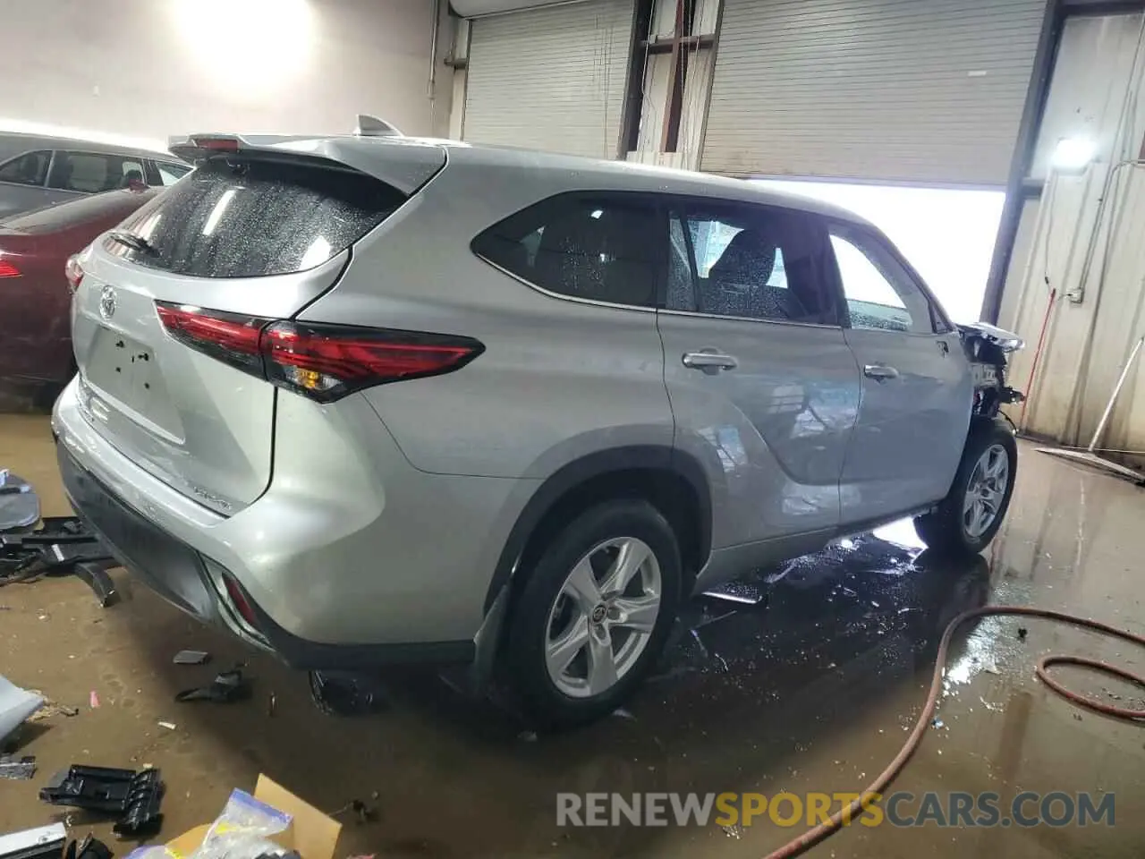 3 Photograph of a damaged car 5TDBZRBH6MS523435 TOYOTA HIGHLANDER 2021