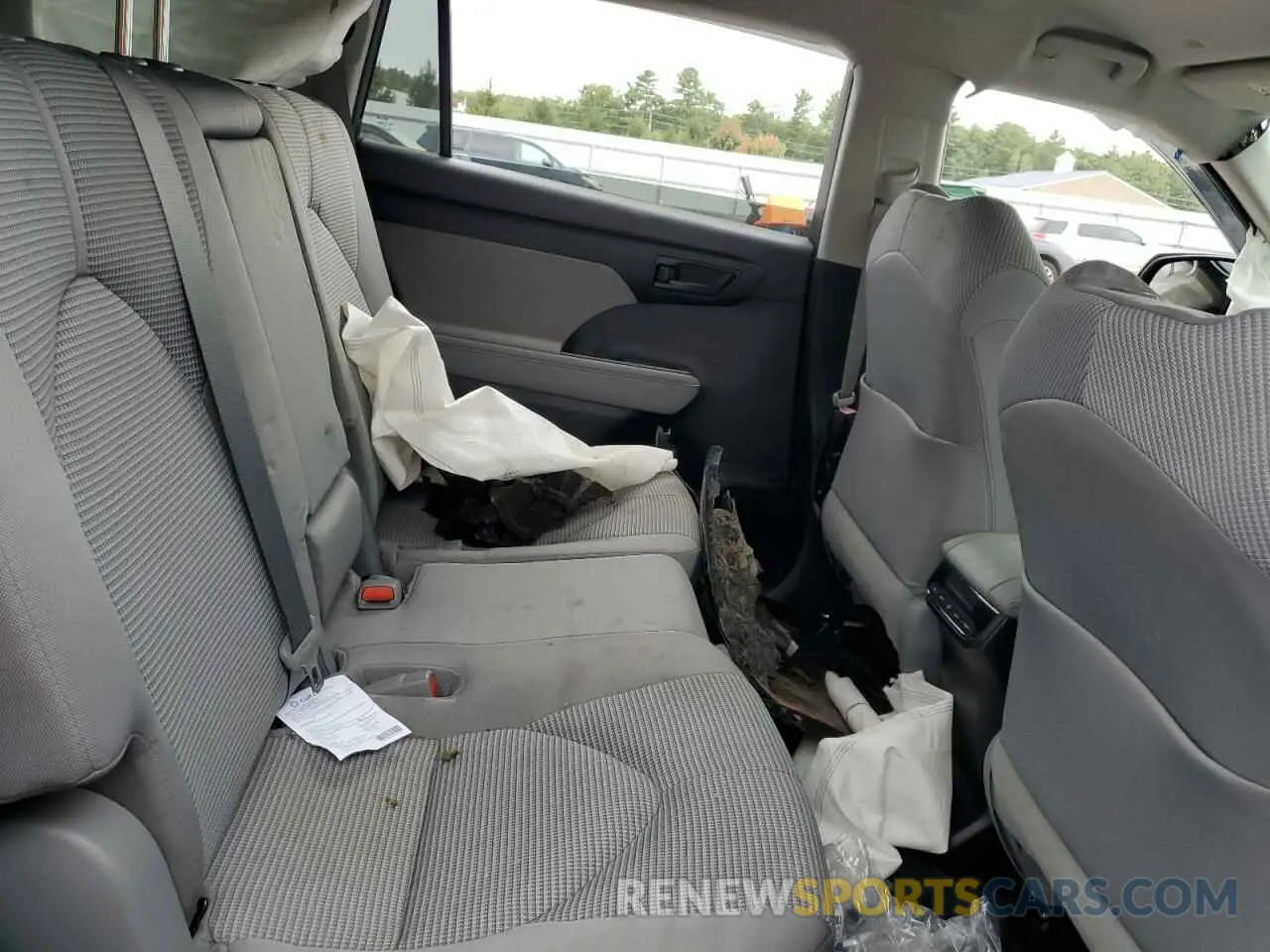 11 Photograph of a damaged car 5TDBZRBH7MS074864 TOYOTA HIGHLANDER 2021