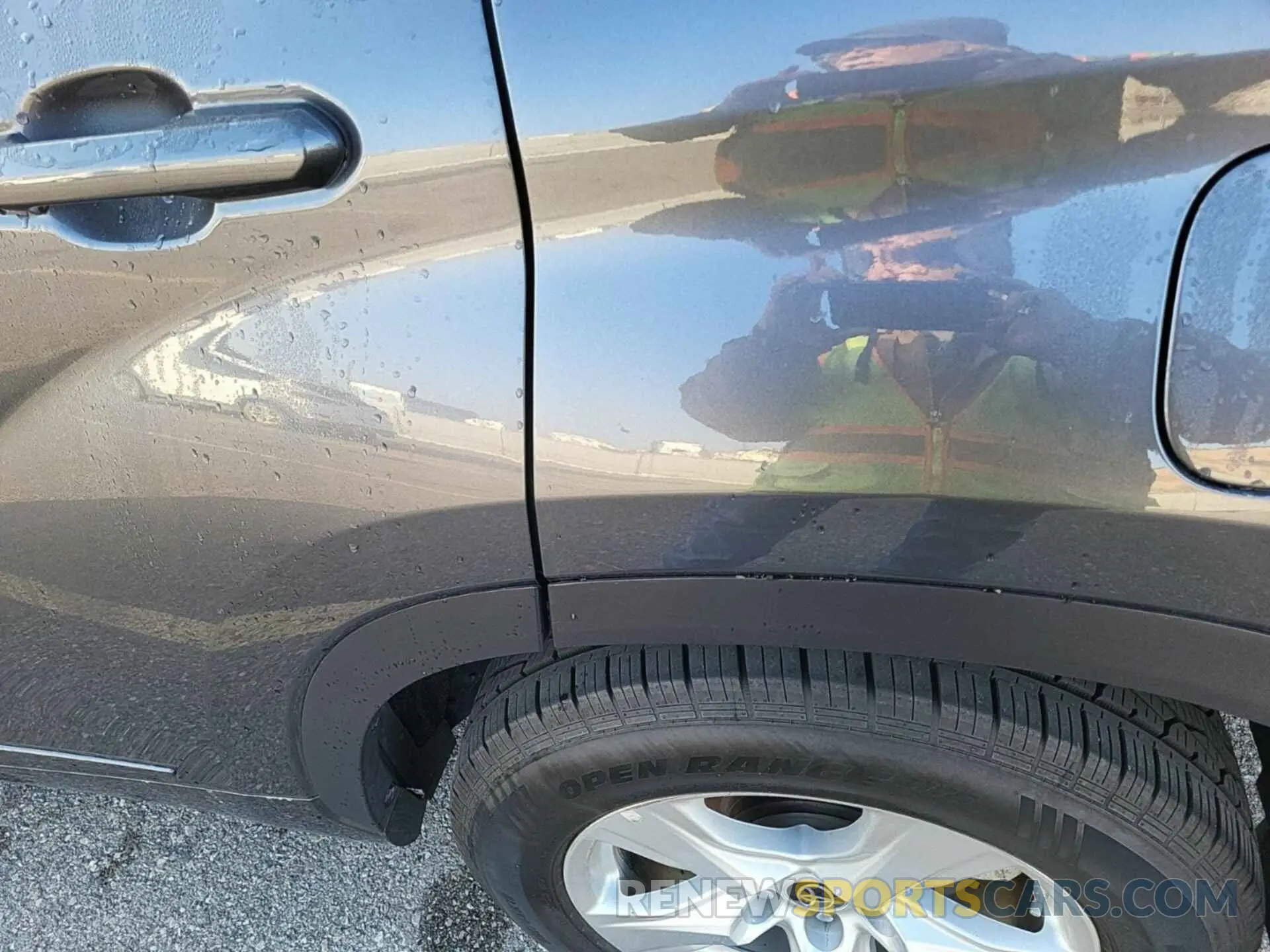 10 Photograph of a damaged car 5TDBZRBHXMS128920 TOYOTA HIGHLANDER 2021