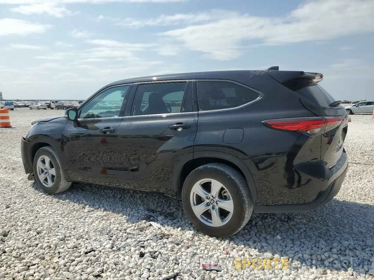 2 Photograph of a damaged car 5TDCZRAH3MS076472 TOYOTA HIGHLANDER 2021