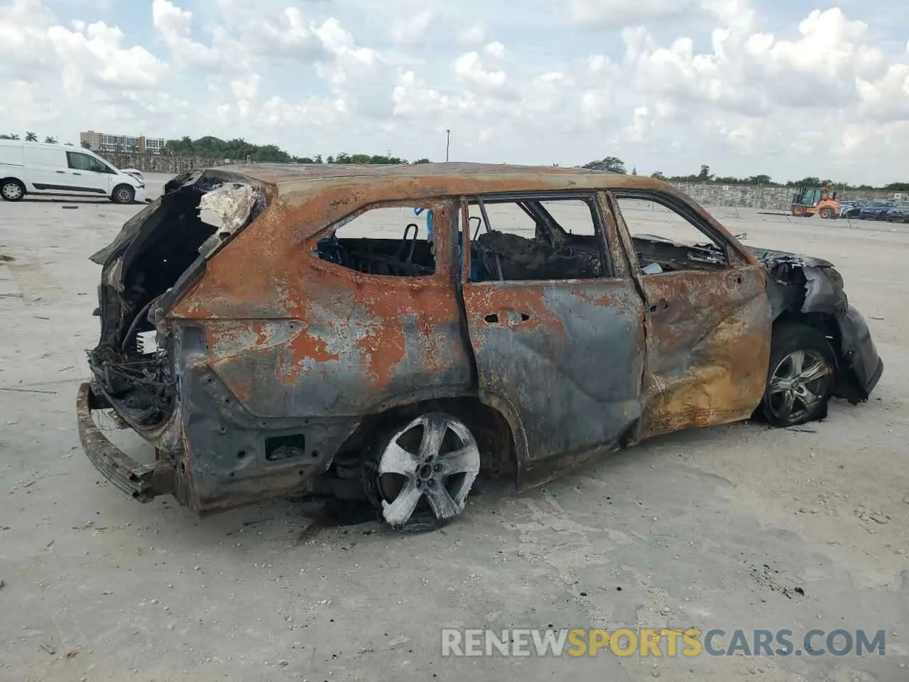 3 Фотография поврежденного автомобиля 5TDCZRAH6MS057978 TOYOTA HIGHLANDER 2021