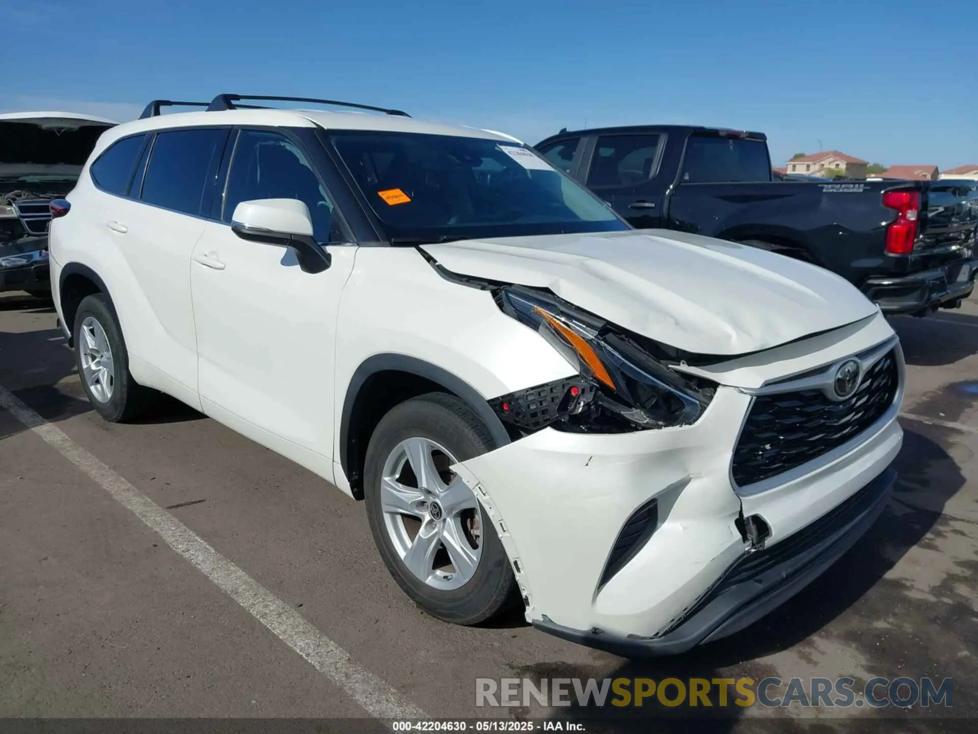 1 Photograph of a damaged car 5TDCZRAH7MS064535 TOYOTA HIGHLANDER 2021