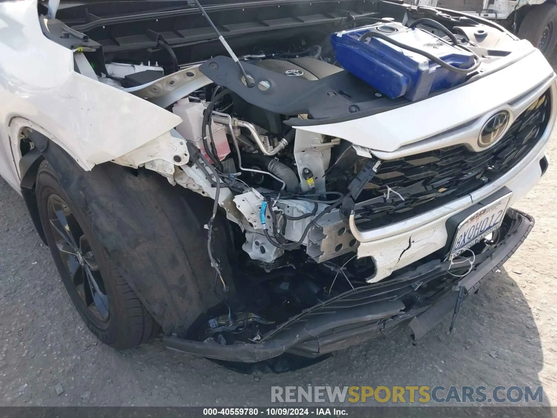 18 Photograph of a damaged car 5TDCZRAH8MS078511 TOYOTA HIGHLANDER 2021