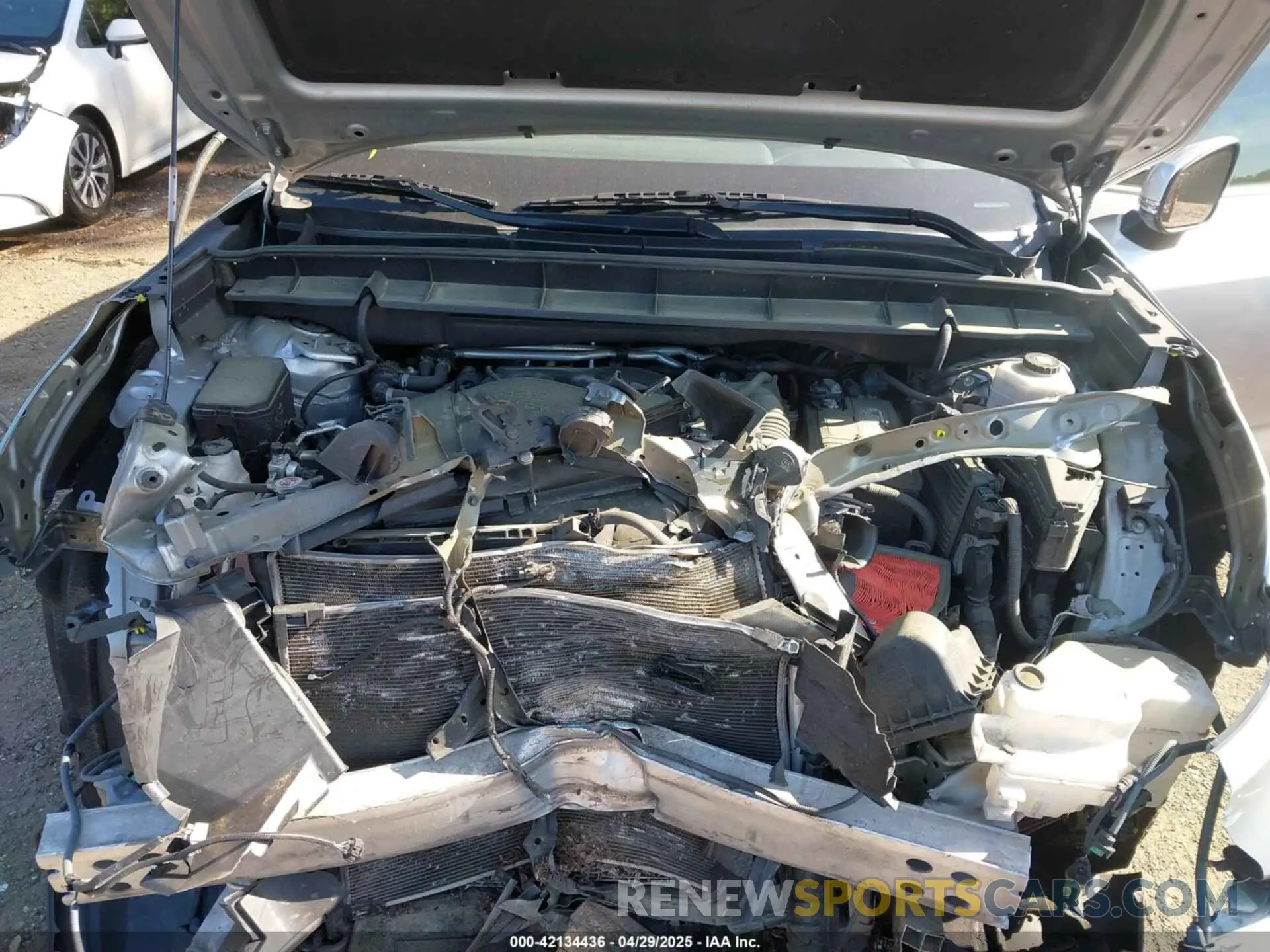 10 Photograph of a damaged car 5TDCZRBH1MS125621 TOYOTA HIGHLANDER 2021