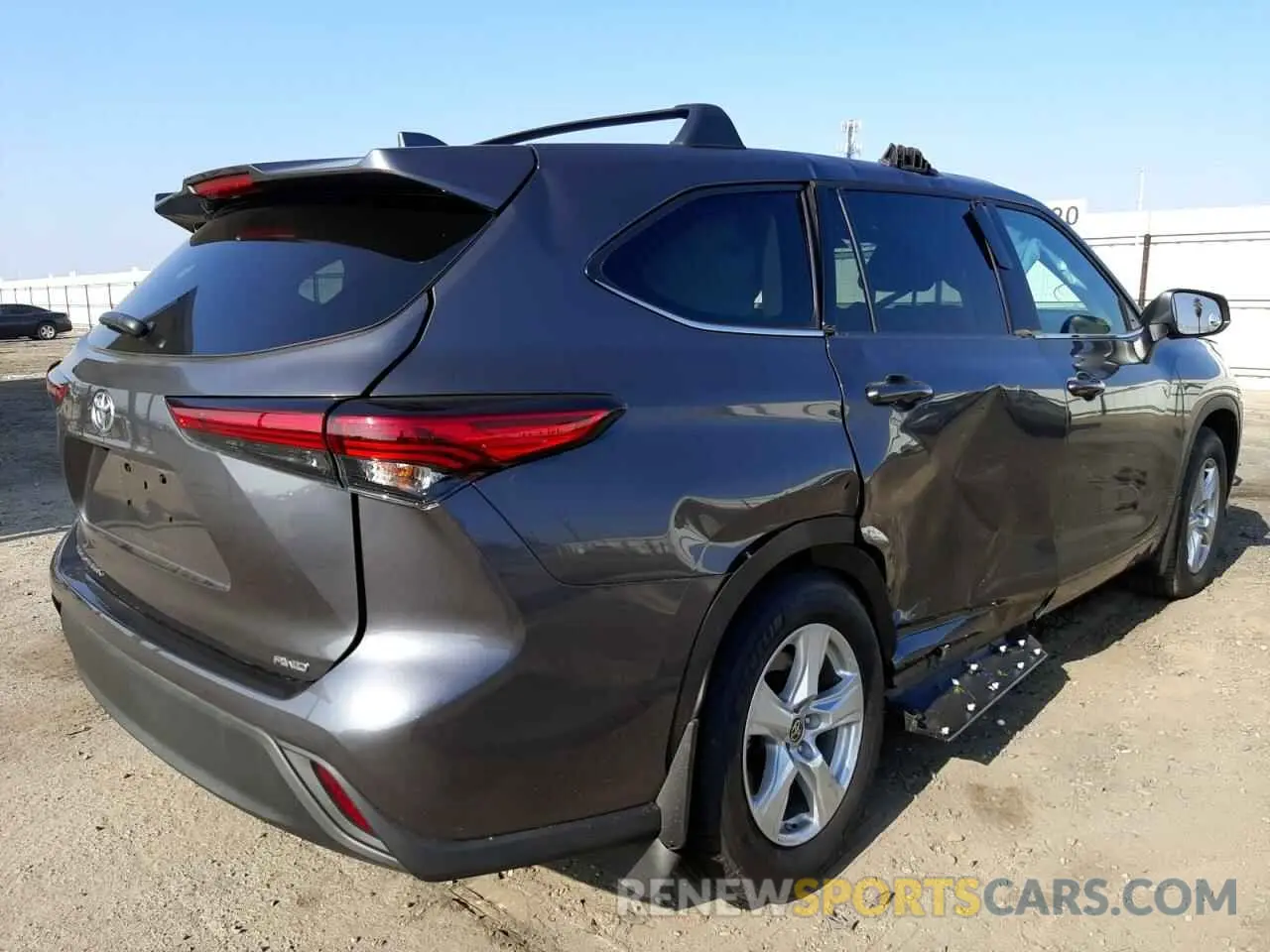 4 Photograph of a damaged car 5TDCZRBH4MS152831 TOYOTA HIGHLANDER 2021