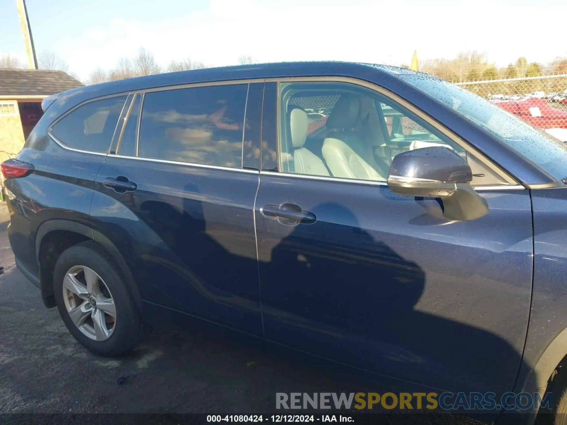 13 Photograph of a damaged car 5TDCZRBHXMS558189 TOYOTA HIGHLANDER 2021