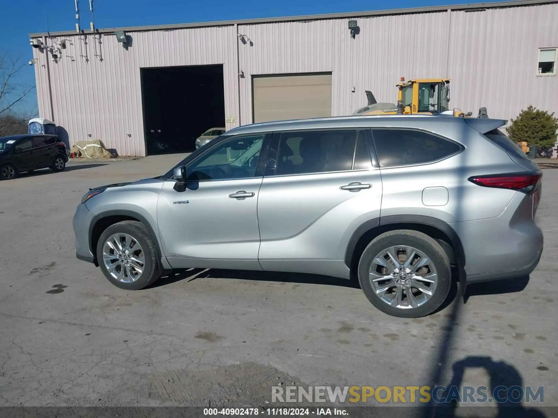 14 Photograph of a damaged car 5TDDBRCHXMS528195 TOYOTA HIGHLANDER 2021
