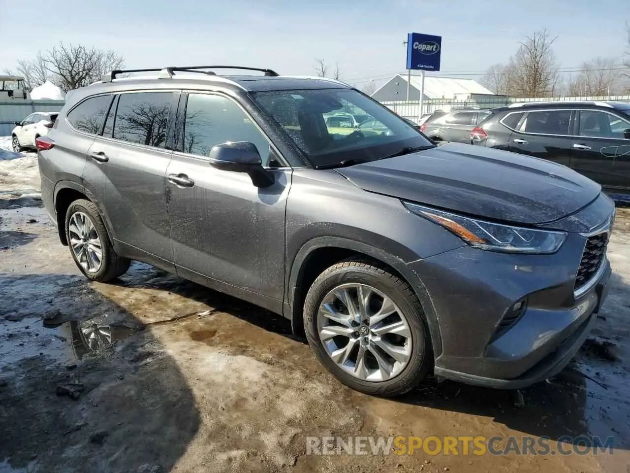 4 Photograph of a damaged car 5TDDZRBH1MS109875 TOYOTA HIGHLANDER 2021
