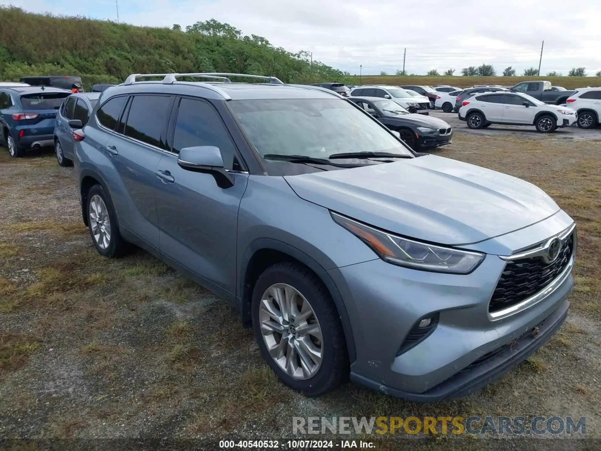 1 Photograph of a damaged car 5TDDZRBH5MS082101 TOYOTA HIGHLANDER 2021