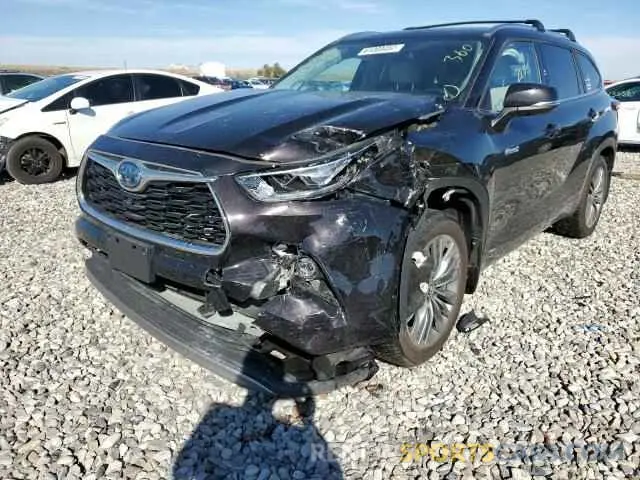 9 Photograph of a damaged car 5TDEBRCH0MS042189 TOYOTA HIGHLANDER 2021