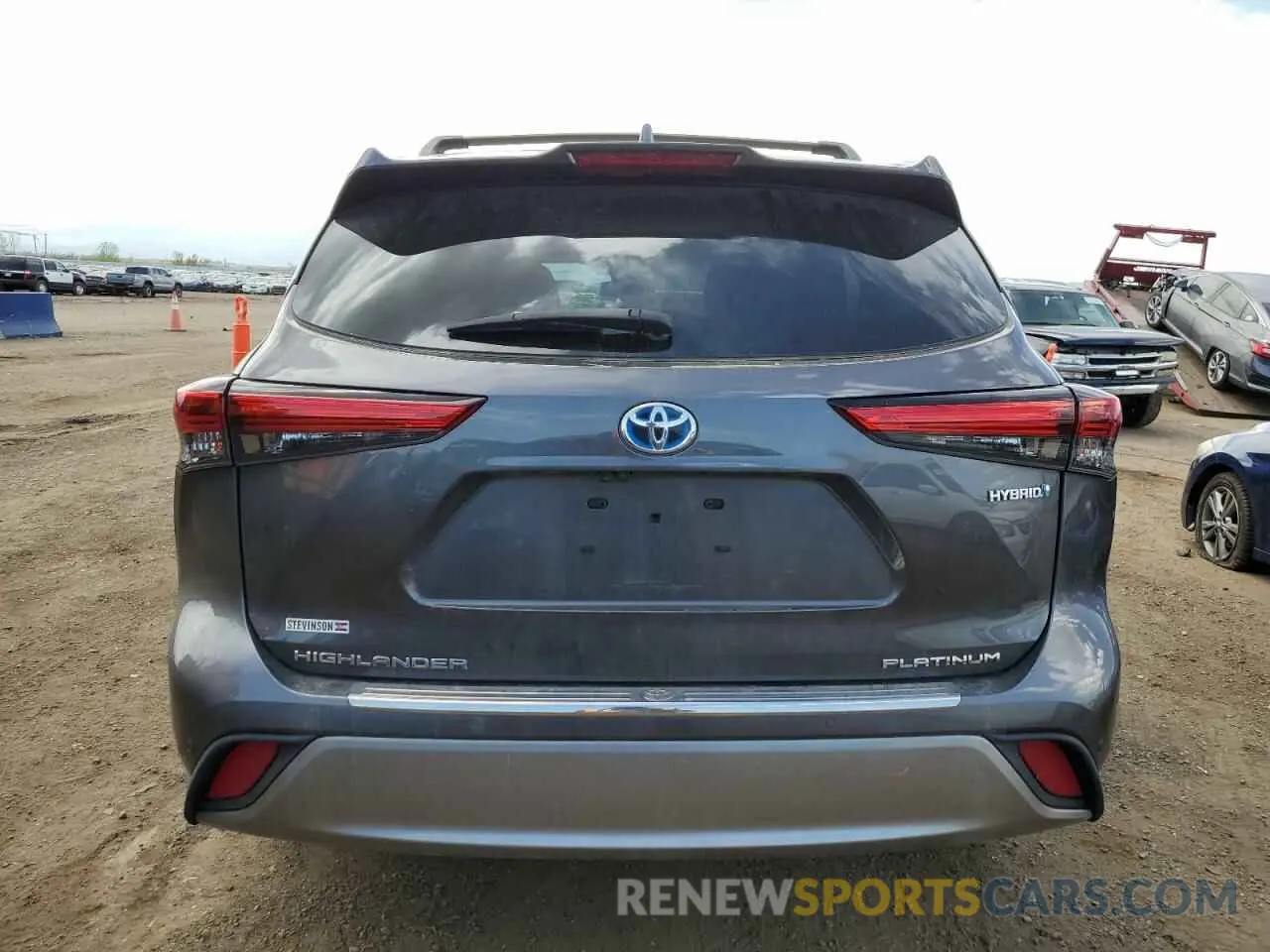 6 Photograph of a damaged car 5TDEBRCH0MS060921 TOYOTA HIGHLANDER 2021