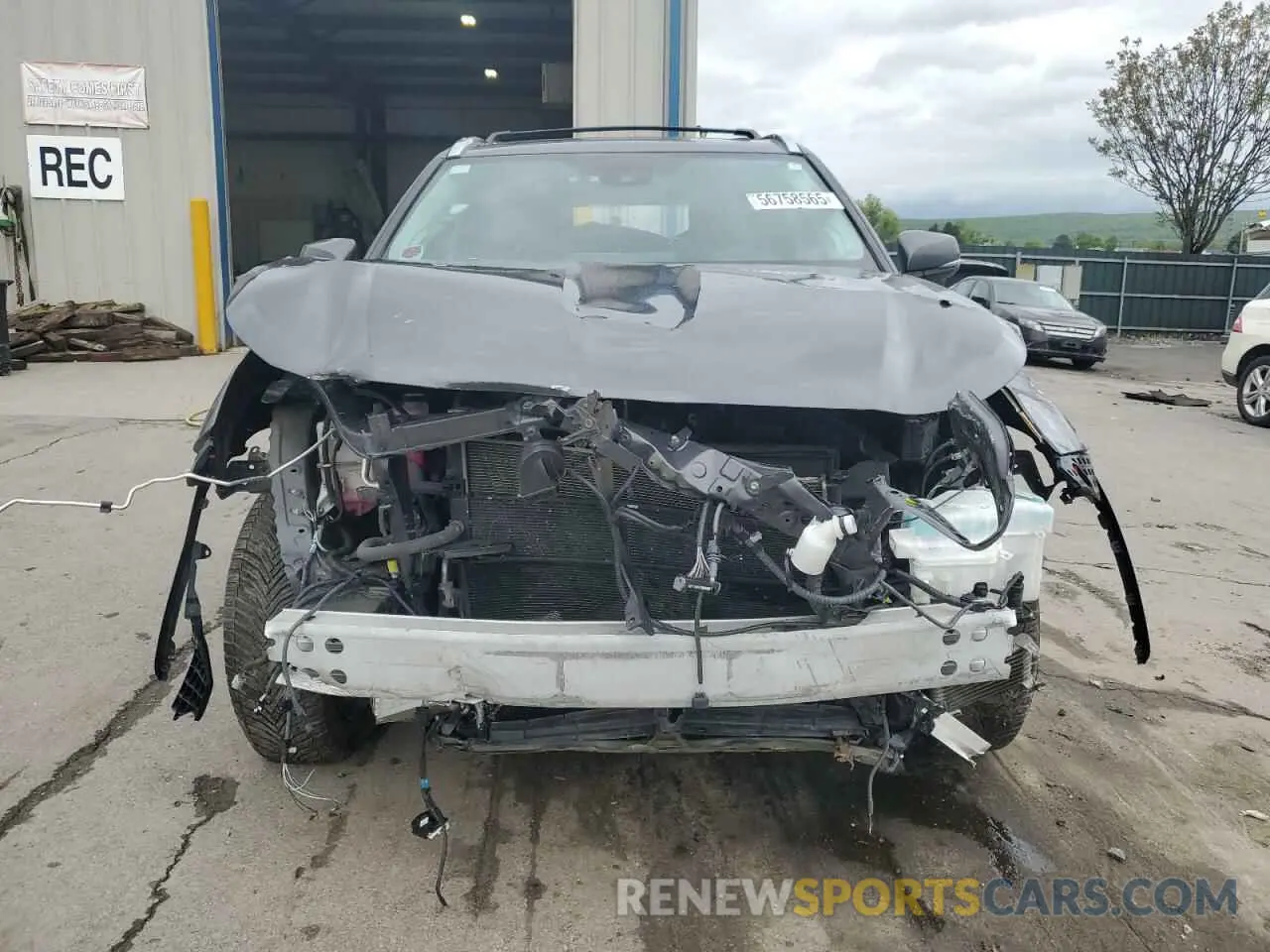 5 Photograph of a damaged car 5TDEBRCH2MS020372 TOYOTA HIGHLANDER 2021