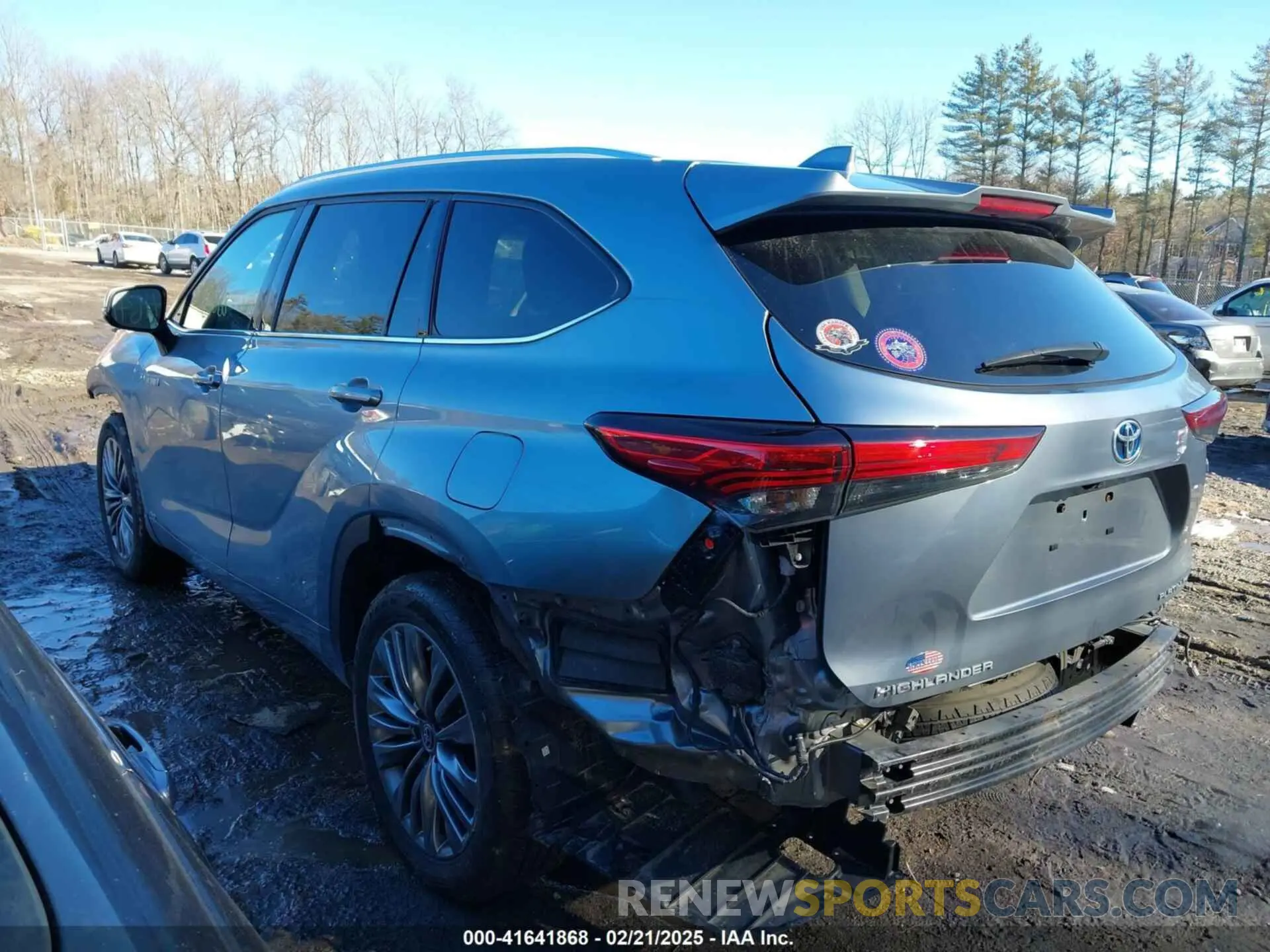 3 Photograph of a damaged car 5TDEBRCH7MS025826 TOYOTA HIGHLANDER 2021
