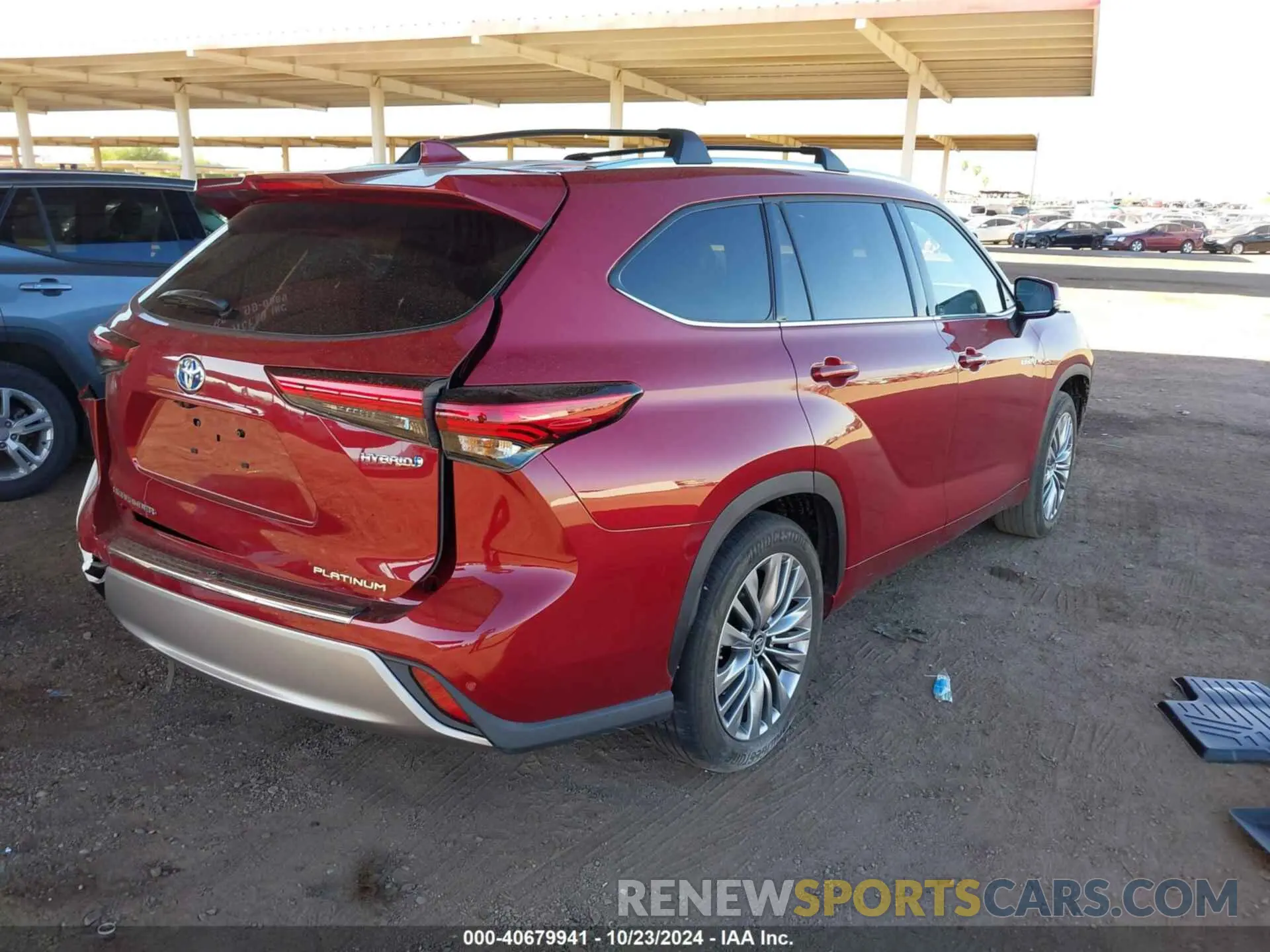 4 Photograph of a damaged car 5TDFARAH5MS006735 TOYOTA HIGHLANDER 2021