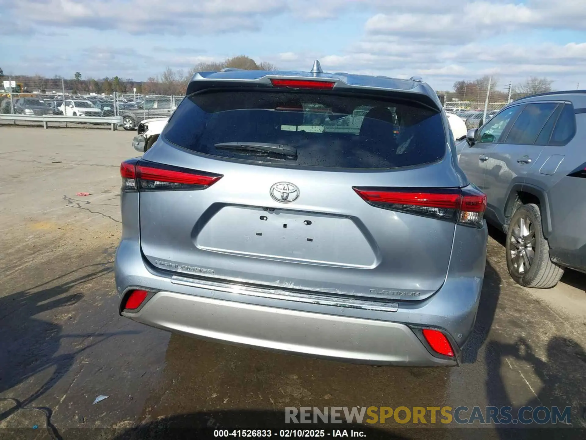 16 Photograph of a damaged car 5TDFZRAH2MS041693 TOYOTA HIGHLANDER 2021