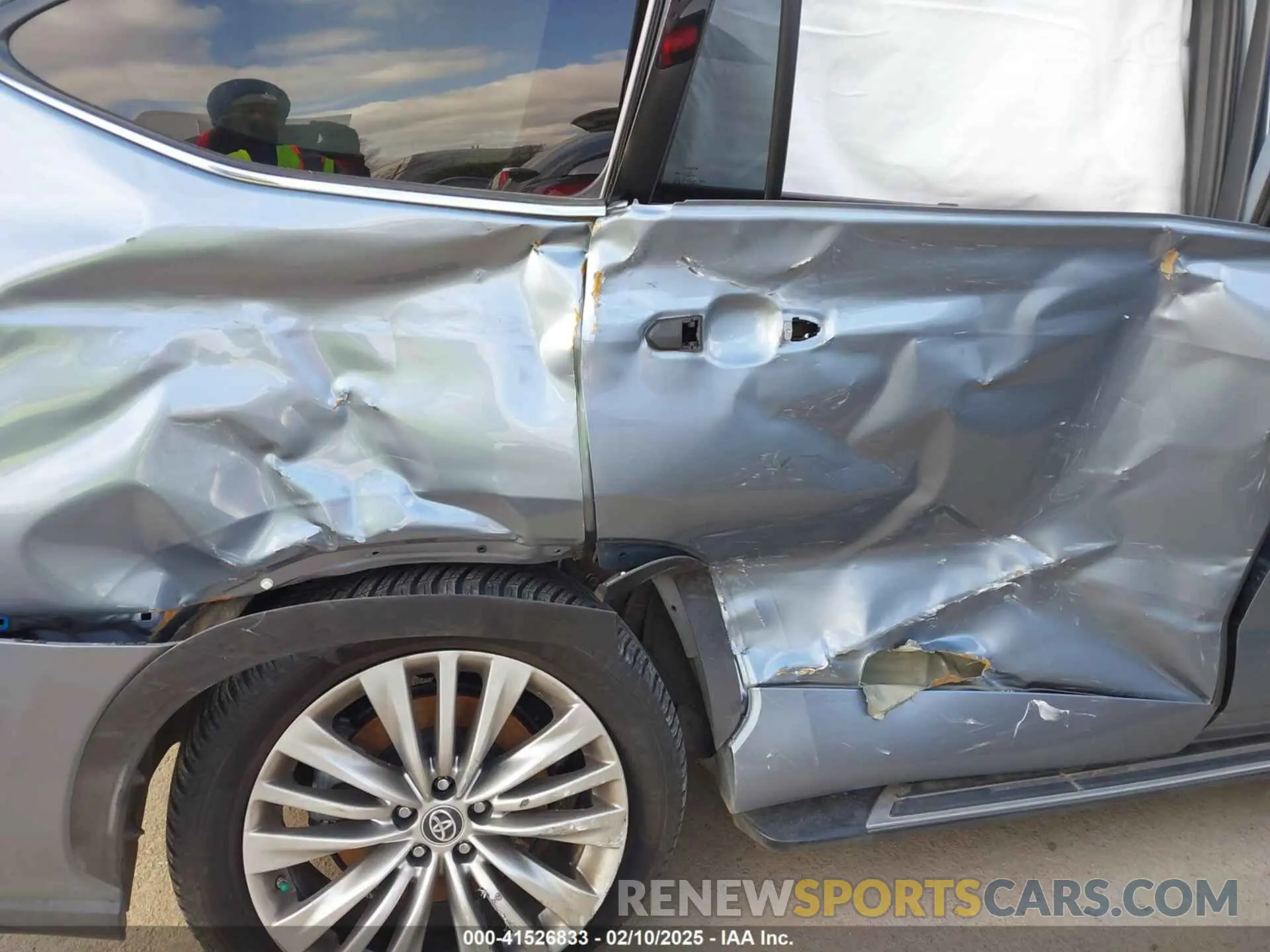 6 Photograph of a damaged car 5TDFZRAH2MS041693 TOYOTA HIGHLANDER 2021