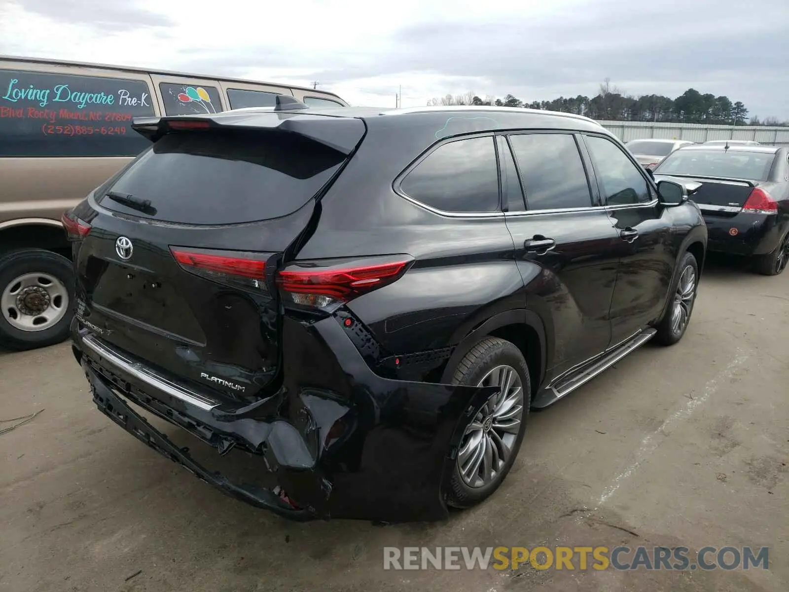 4 Photograph of a damaged car 5TDFZRAH4MS038049 TOYOTA HIGHLANDER 2021
