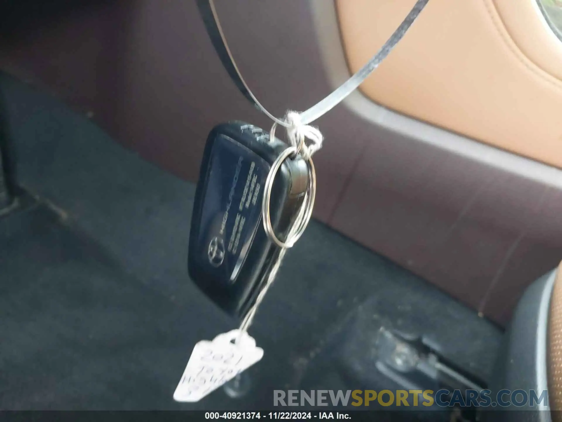 11 Photograph of a damaged car 5TDFZRBH0MS147364 TOYOTA HIGHLANDER 2021