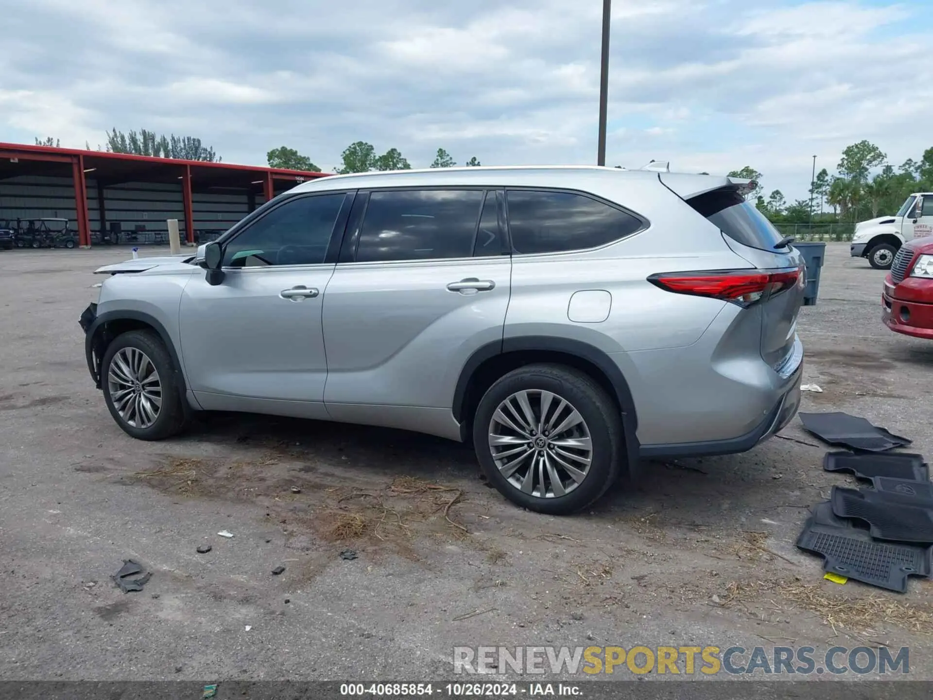 14 Photograph of a damaged car 5TDFZRBH3MS129389 TOYOTA HIGHLANDER 2021