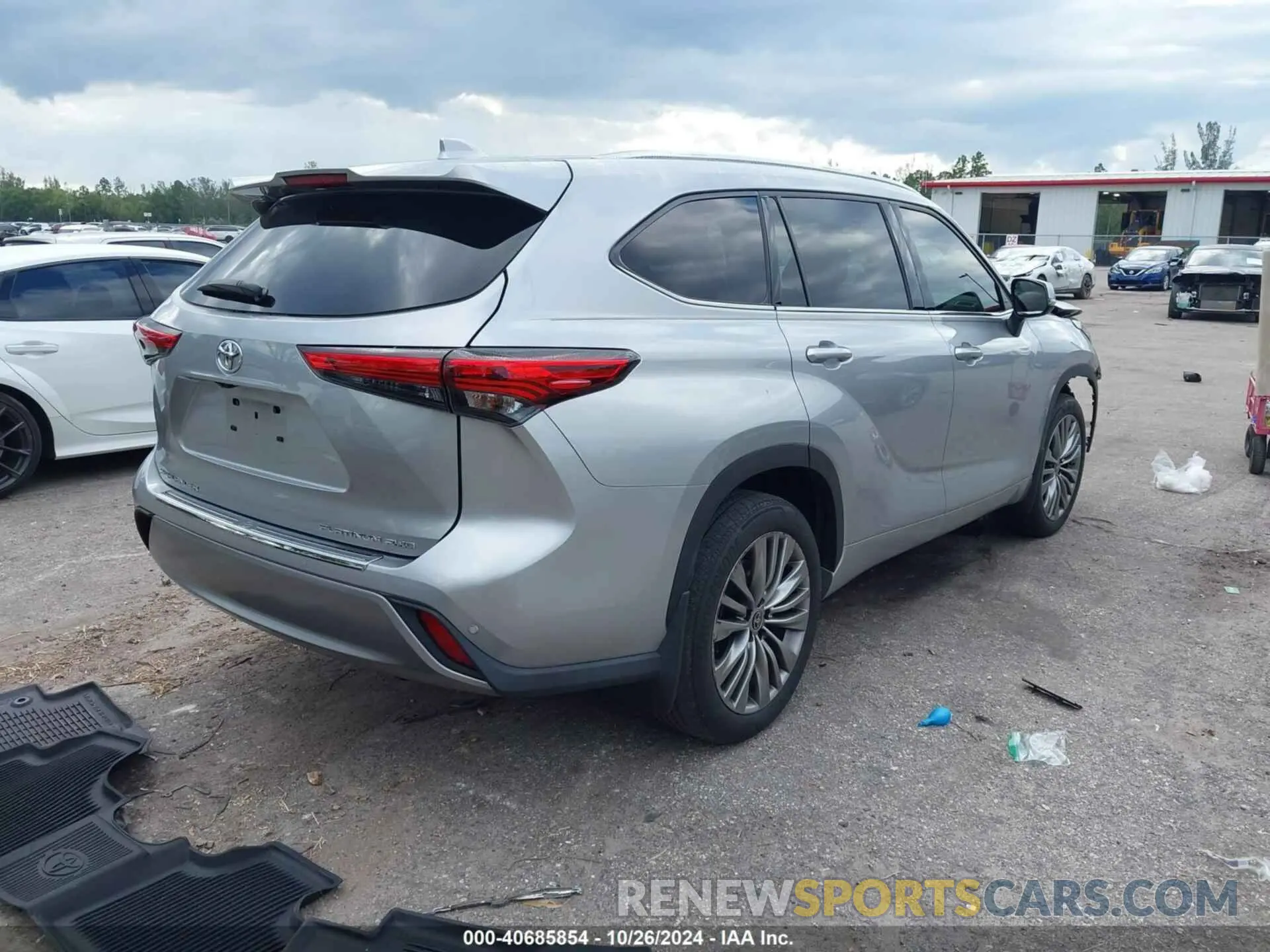 4 Photograph of a damaged car 5TDFZRBH3MS129389 TOYOTA HIGHLANDER 2021