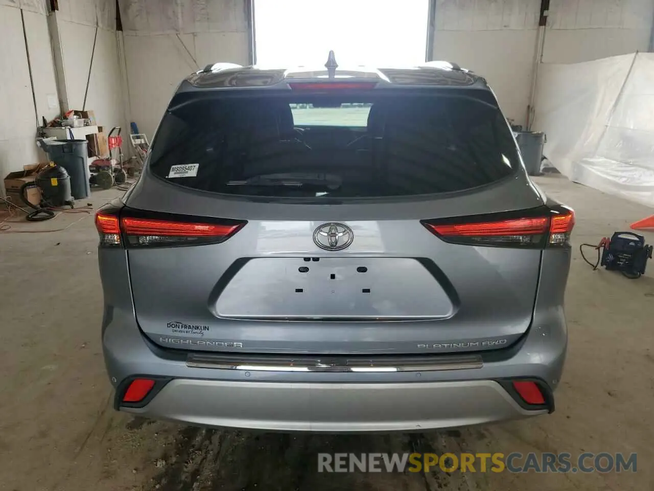 6 Photograph of a damaged car 5TDFZRBH5MS095407 TOYOTA HIGHLANDER 2021
