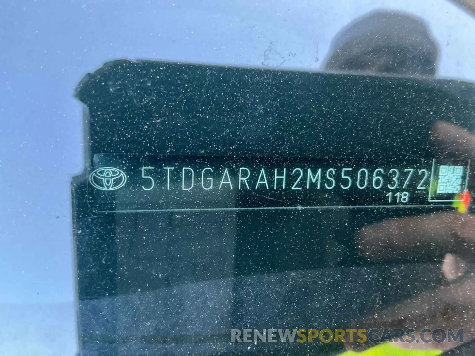 8 Photograph of a damaged car 5TDGARAH2MS506372 TOYOTA HIGHLANDER 2021