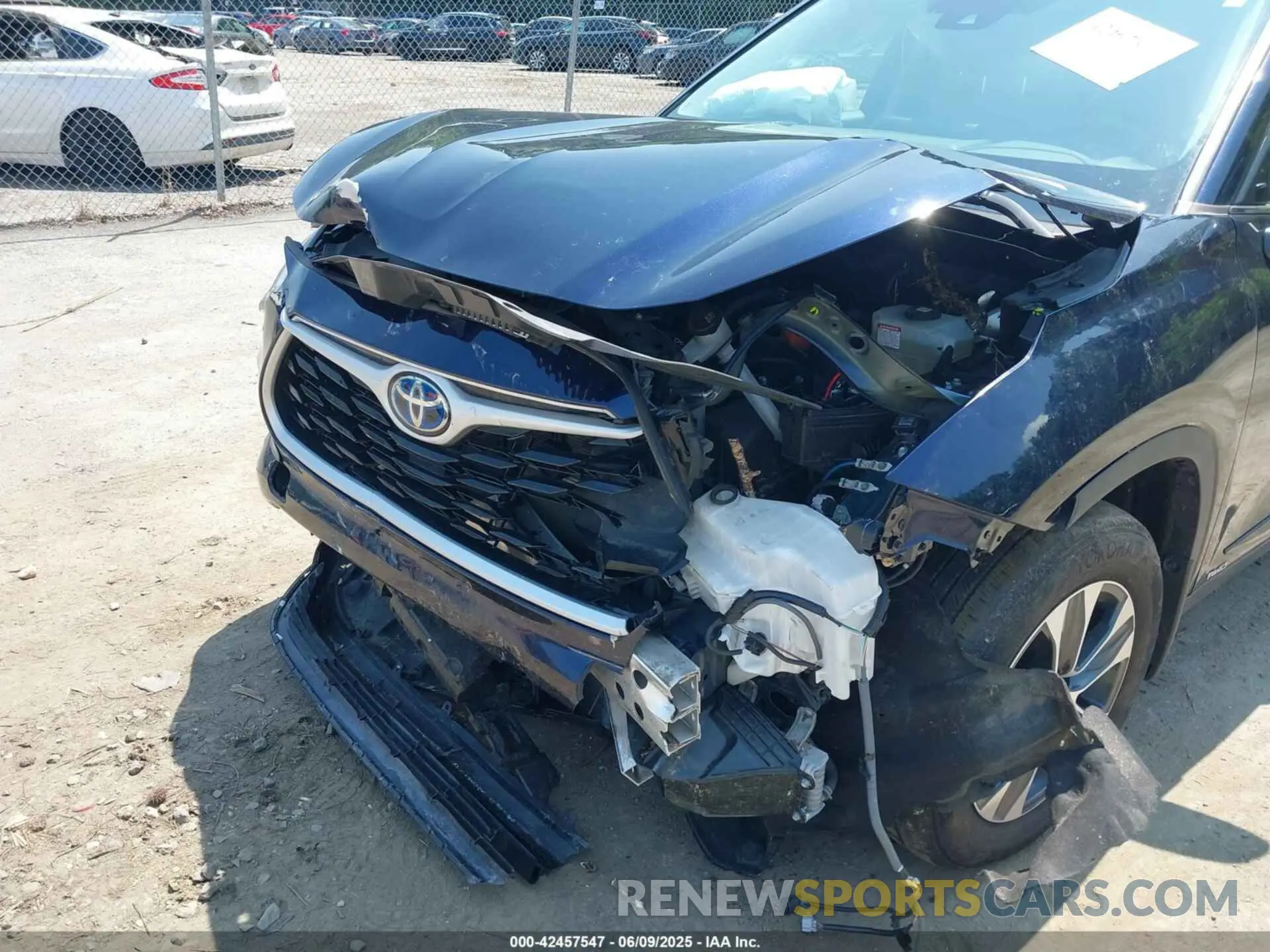6 Photograph of a damaged car 5TDGBRCH0MS046851 TOYOTA HIGHLANDER 2021