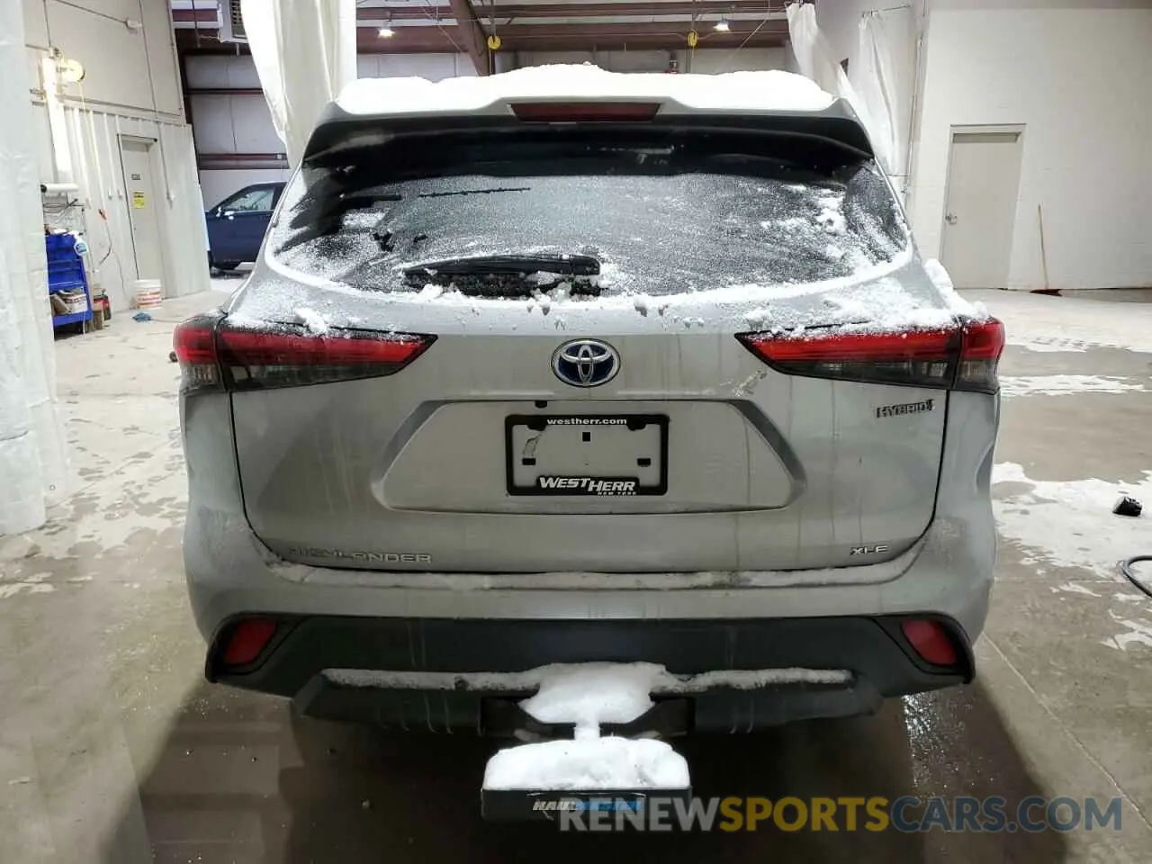 6 Photograph of a damaged car 5TDGBRCH1MS536344 TOYOTA HIGHLANDER 2021