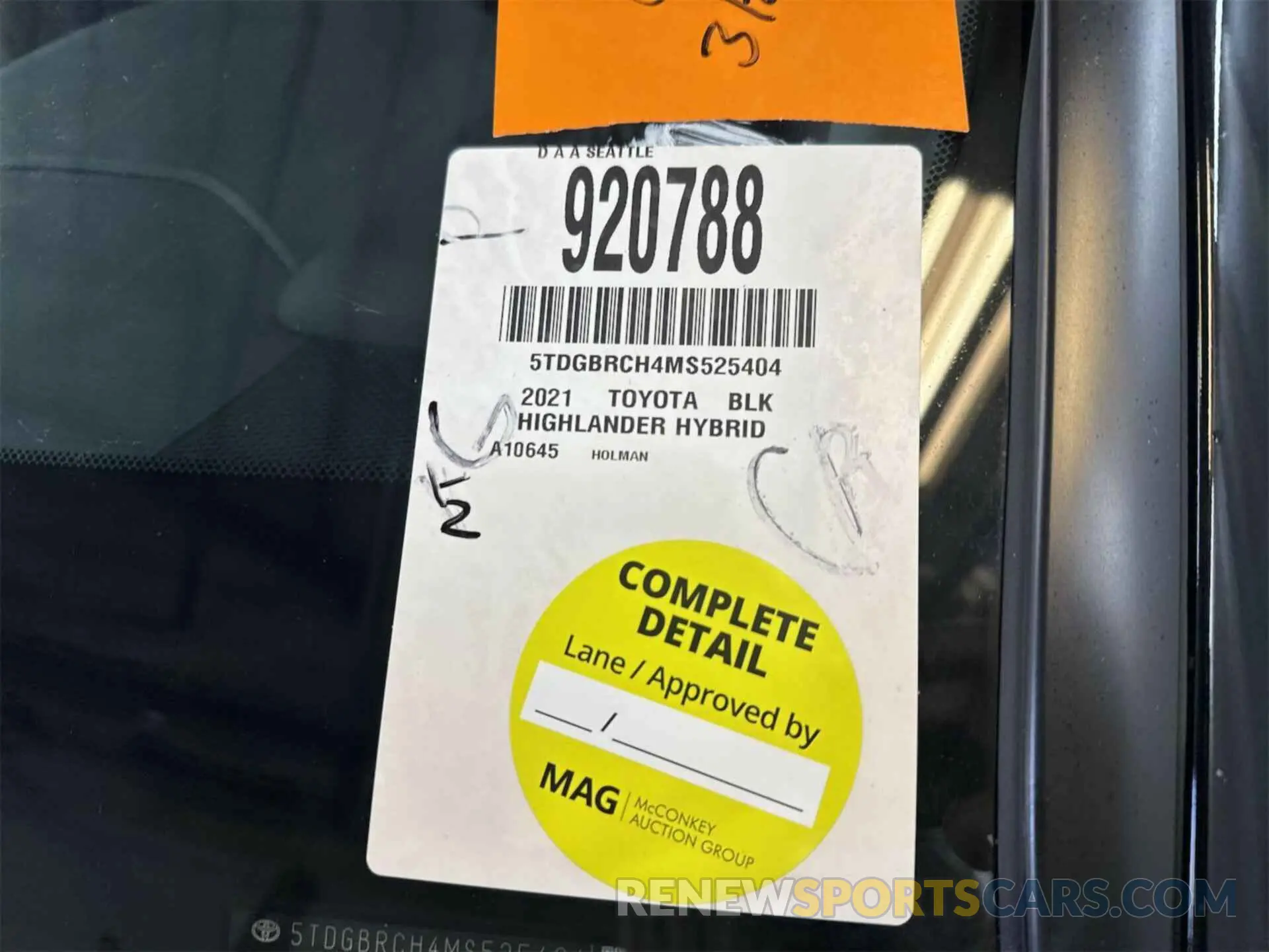 24 Photograph of a damaged car 5TDGBRCH4MS525404 TOYOTA HIGHLANDER 2021