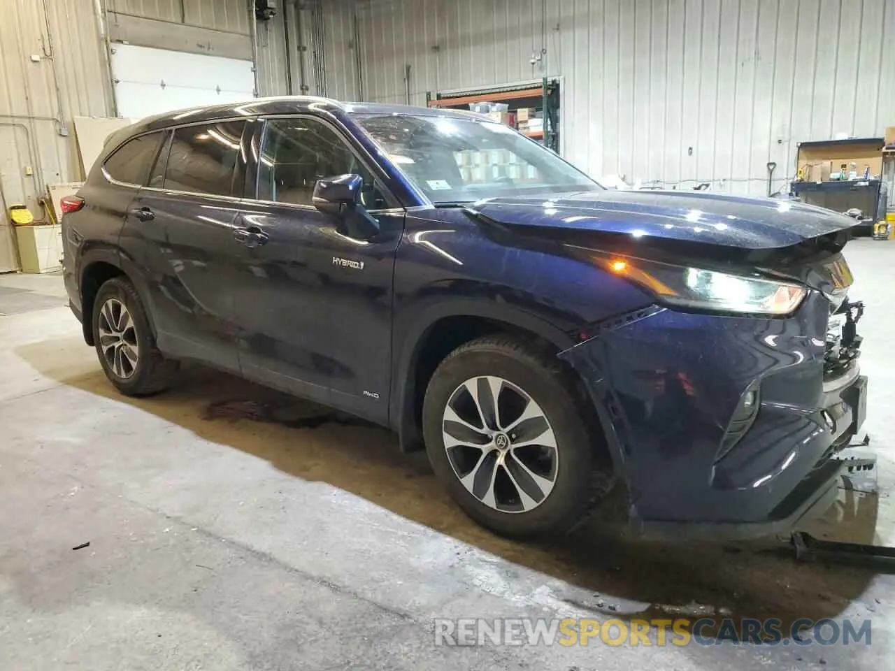 4 Photograph of a damaged car 5TDGBRCH6MS531074 TOYOTA HIGHLANDER 2021