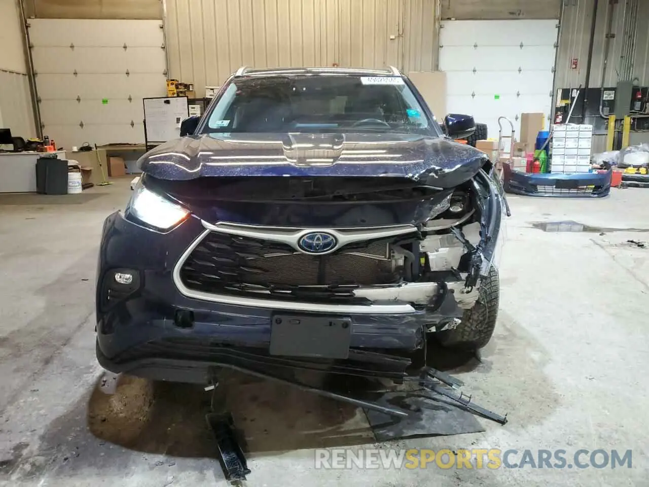 5 Photograph of a damaged car 5TDGBRCH6MS531074 TOYOTA HIGHLANDER 2021