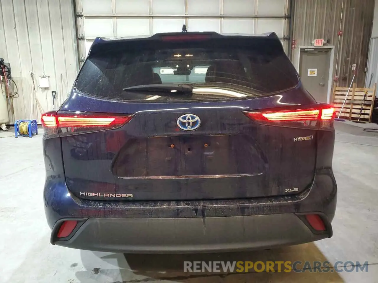 6 Photograph of a damaged car 5TDGBRCH6MS531074 TOYOTA HIGHLANDER 2021