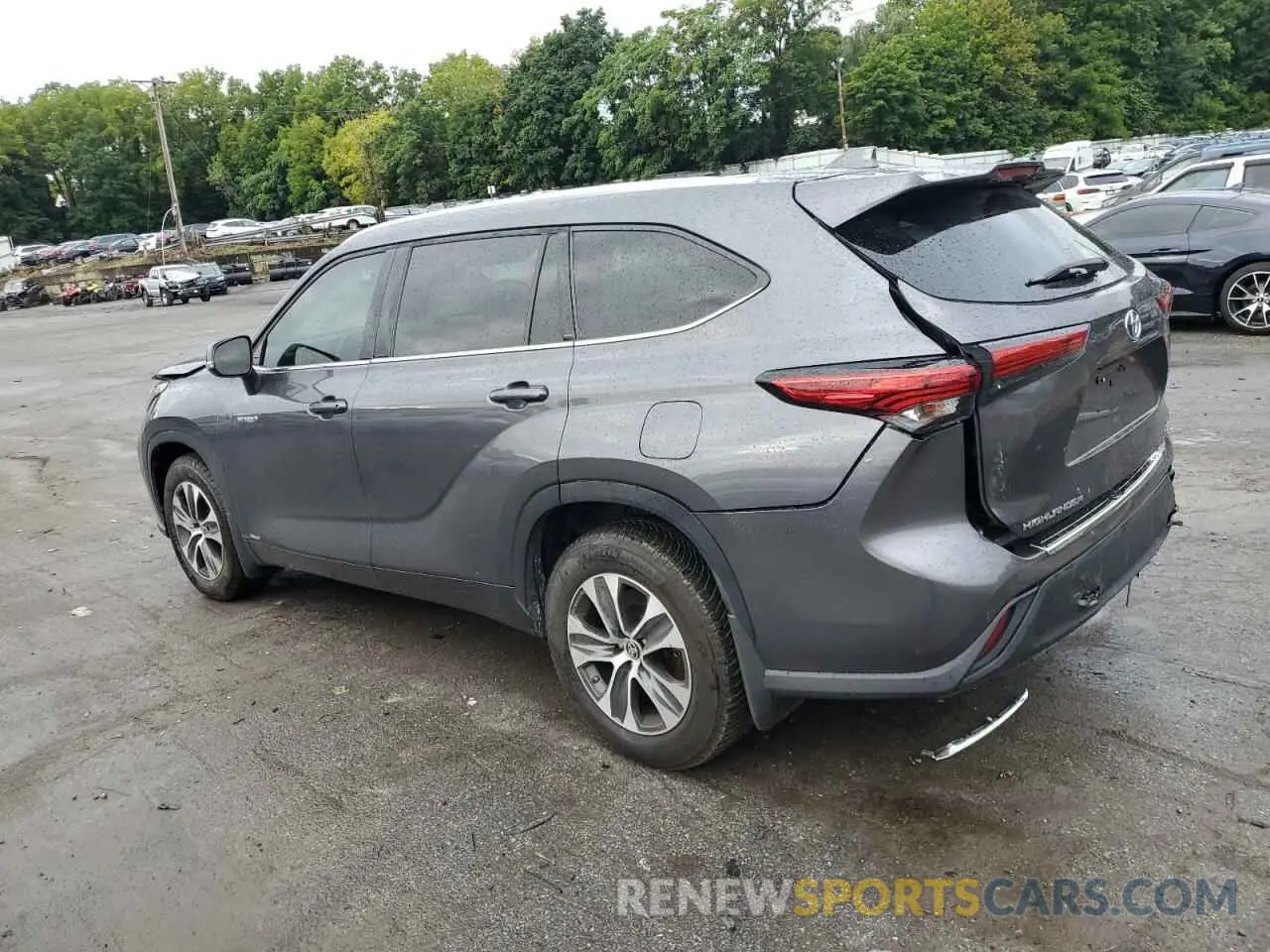 2 Photograph of a damaged car 5TDGBRCH7MS042487 TOYOTA HIGHLANDER 2021
