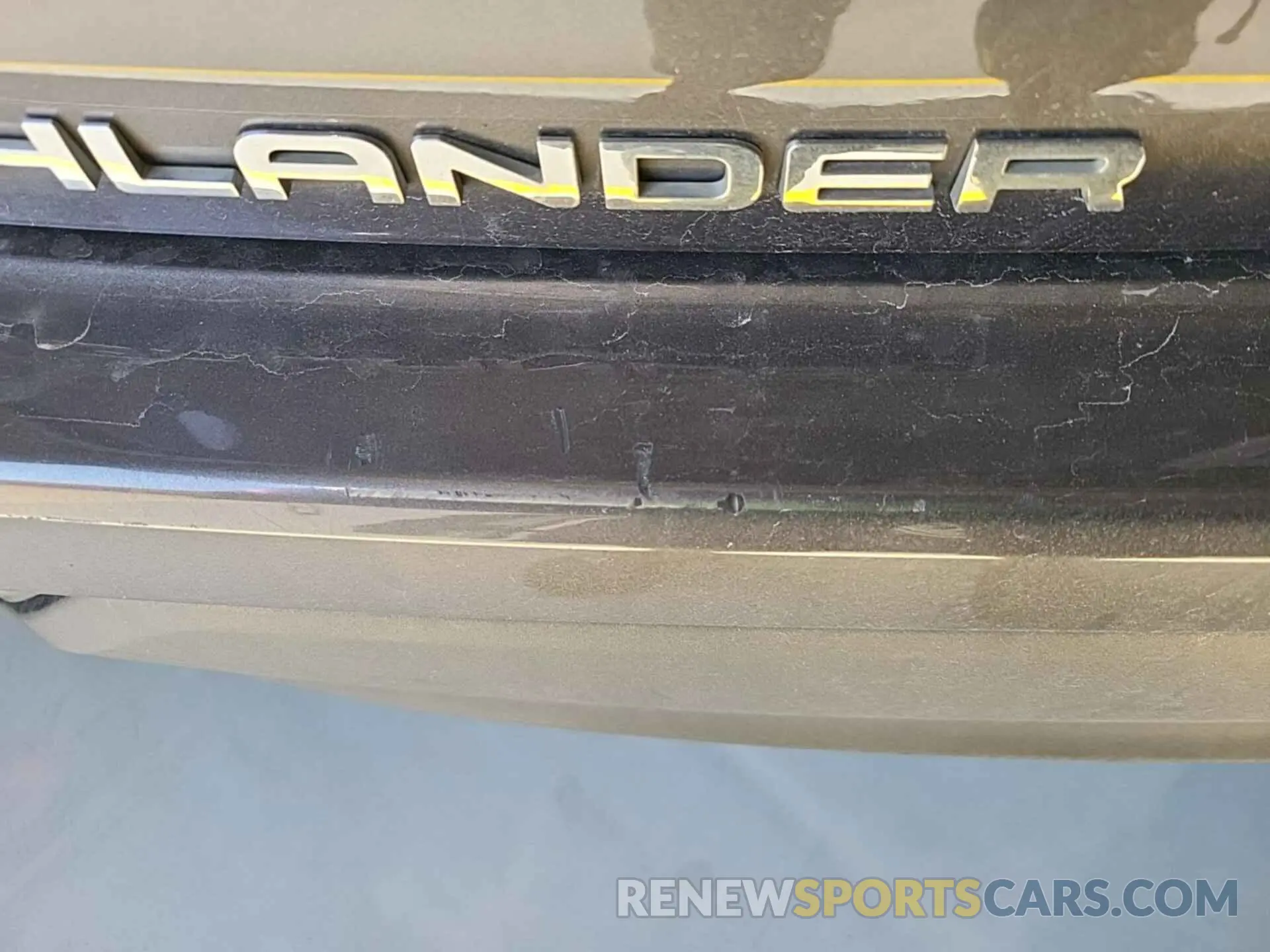 21 Photograph of a damaged car 5TDGBRCH9MS535460 TOYOTA HIGHLANDER 2021