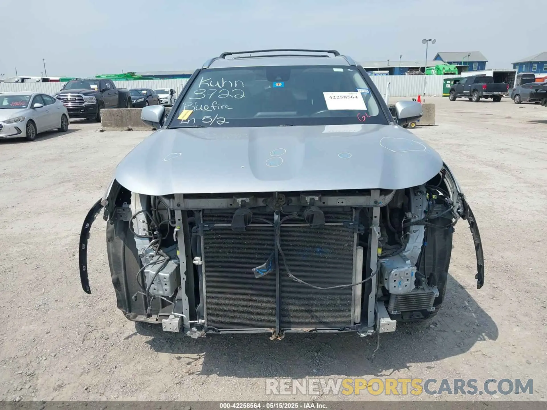13 Photograph of a damaged car 5TDGZRAH1MS528355 TOYOTA HIGHLANDER 2021
