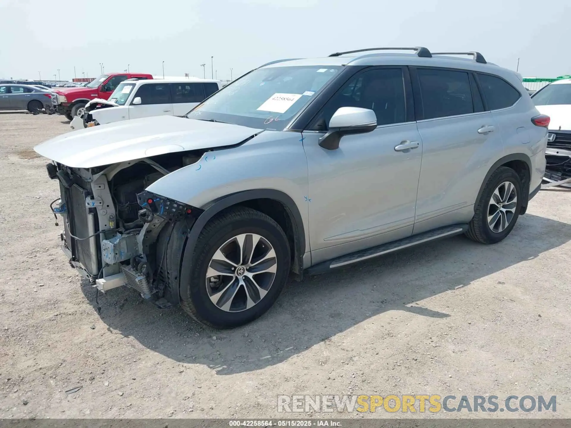 2 Photograph of a damaged car 5TDGZRAH1MS528355 TOYOTA HIGHLANDER 2021