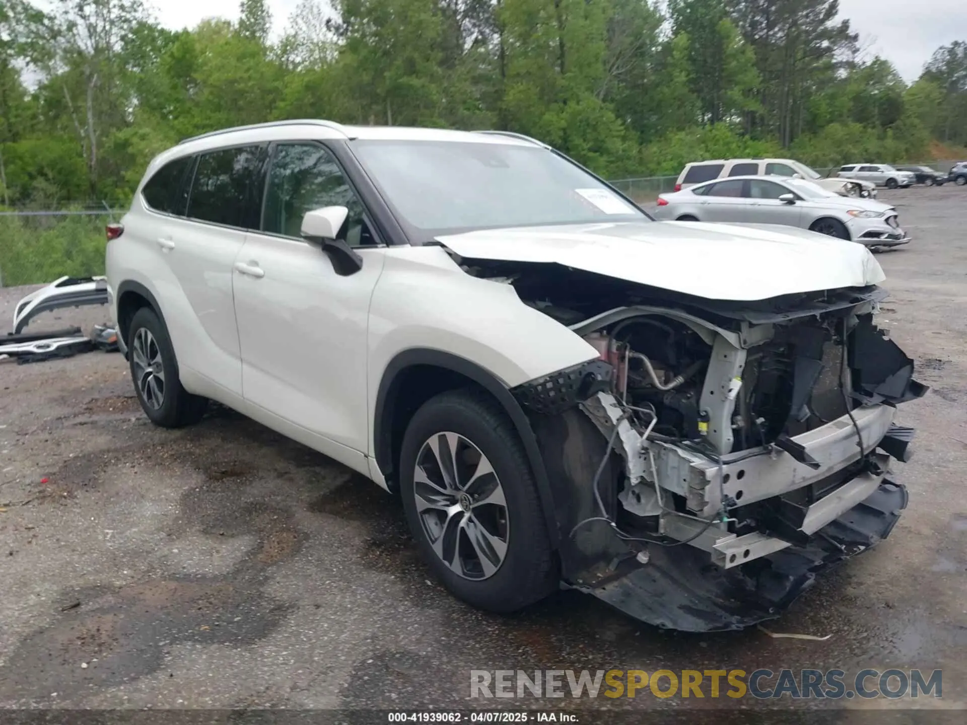 1 Photograph of a damaged car 5TDGZRAH2MS525867 TOYOTA HIGHLANDER 2021