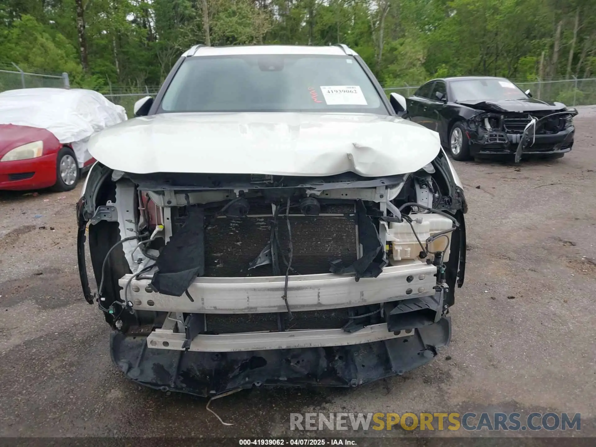 13 Photograph of a damaged car 5TDGZRAH2MS525867 TOYOTA HIGHLANDER 2021