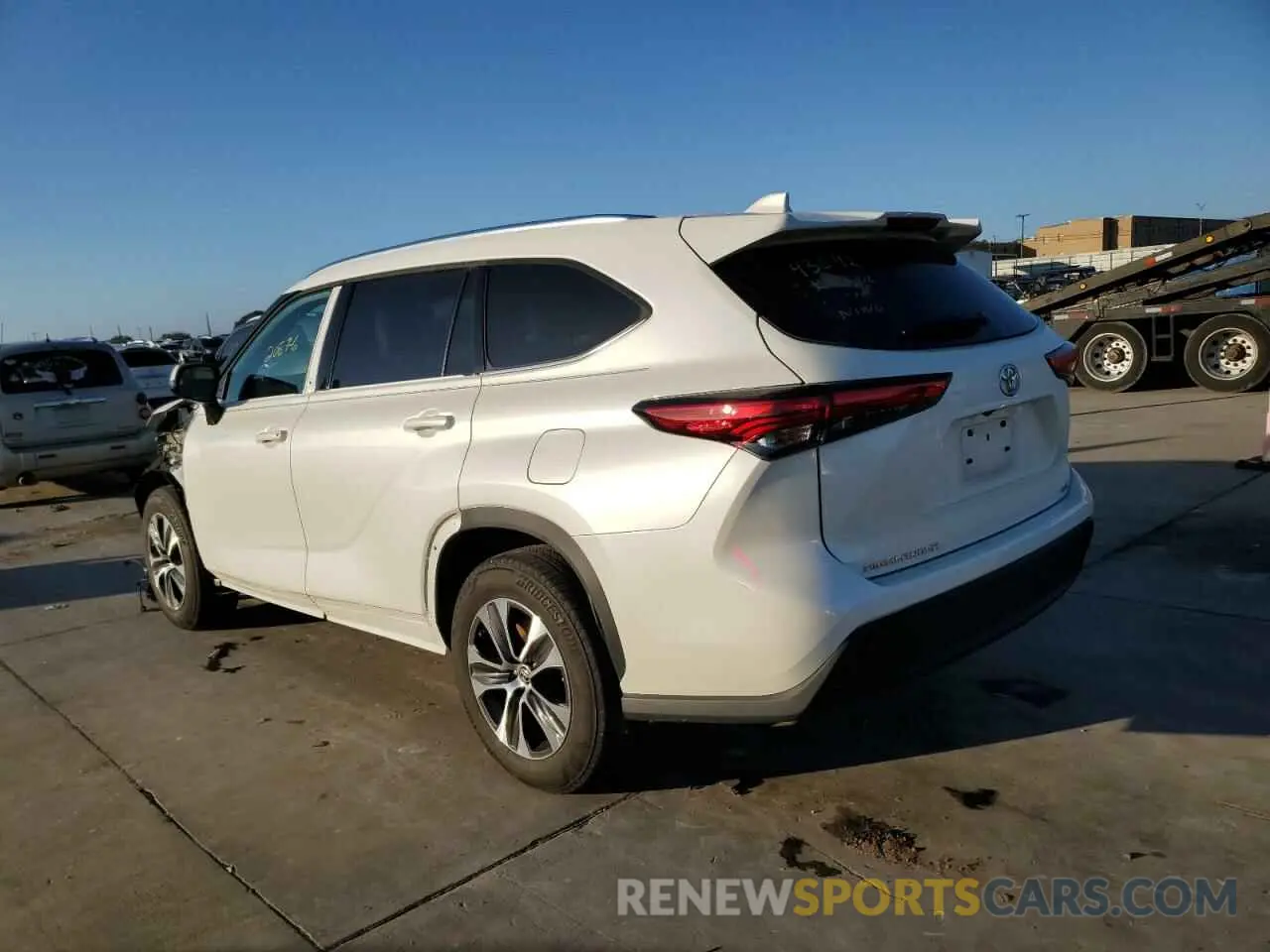 2 Фотография поврежденного автомобиля 5TDGZRAH3MS044266 TOYOTA HIGHLANDER 2021