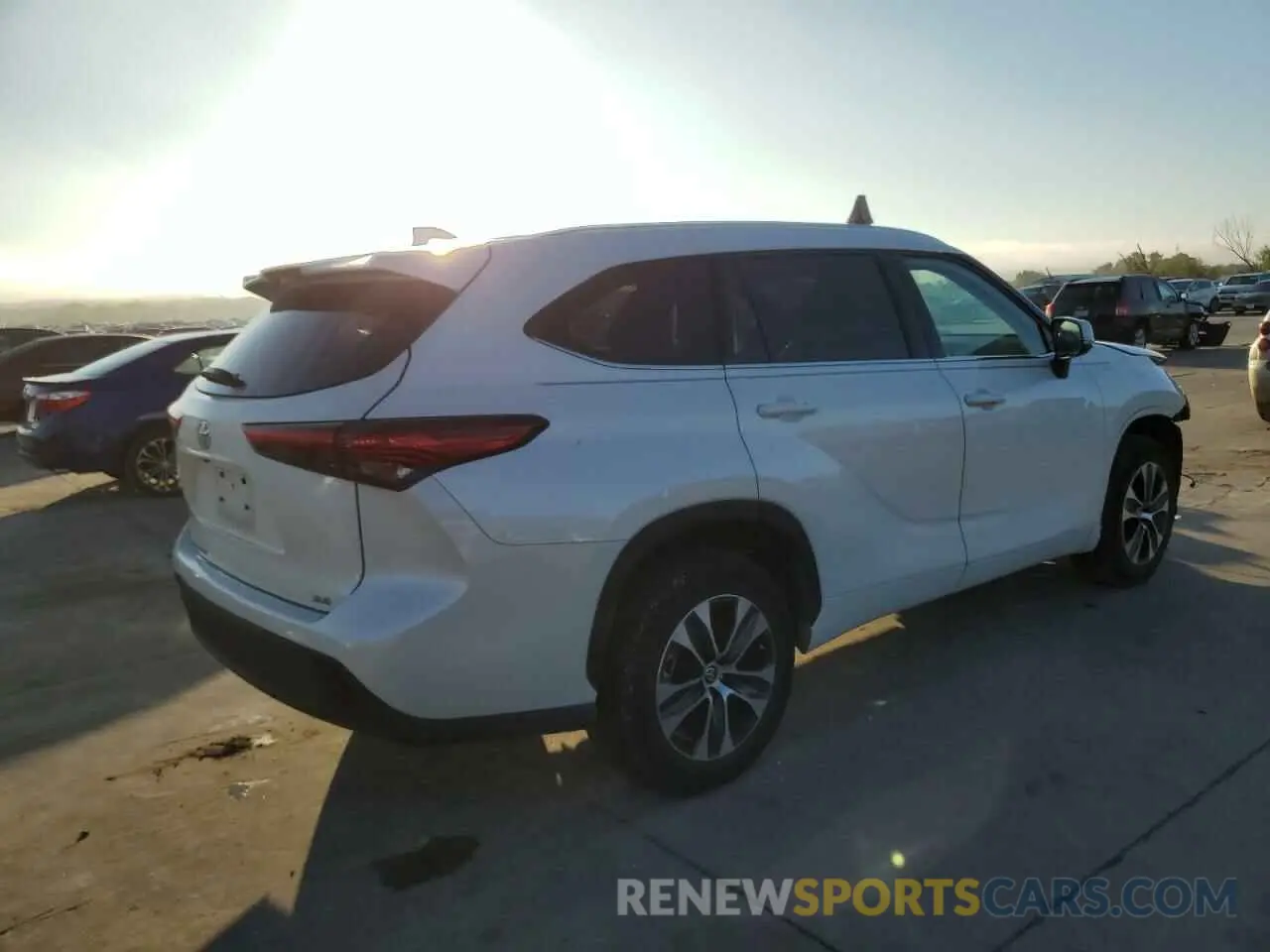 3 Фотография поврежденного автомобиля 5TDGZRAH3MS044266 TOYOTA HIGHLANDER 2021
