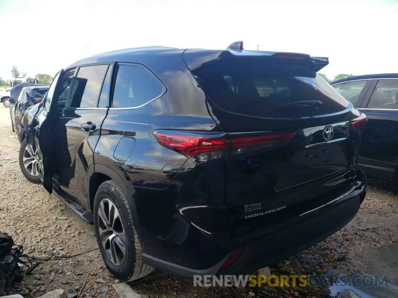 3 Photograph of a damaged car 5TDGZRAH3MS058779 TOYOTA HIGHLANDER 2021