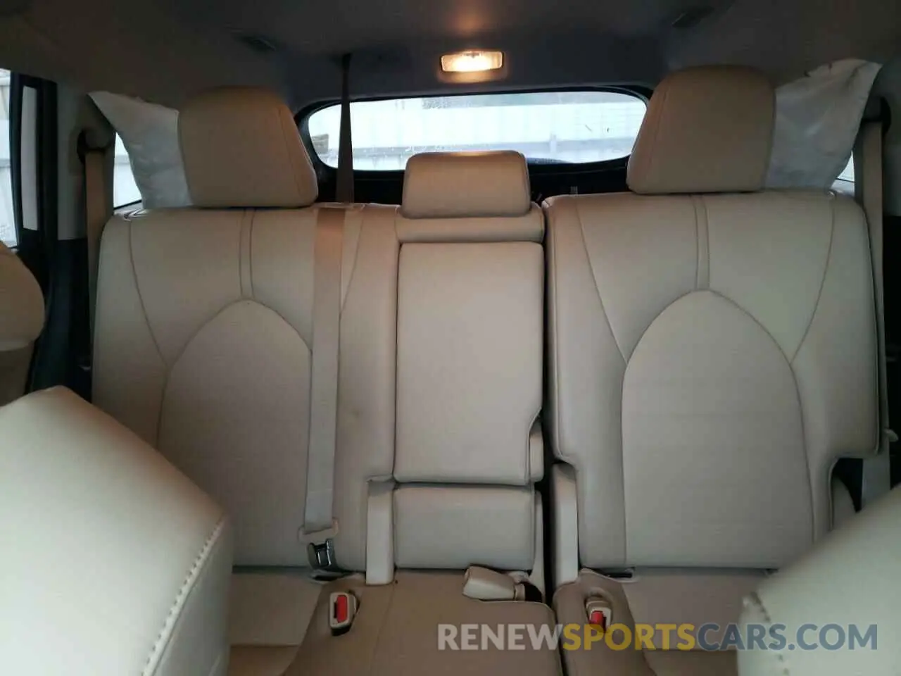 10 Photograph of a damaged car 5TDGZRAH3MS068325 TOYOTA HIGHLANDER 2021