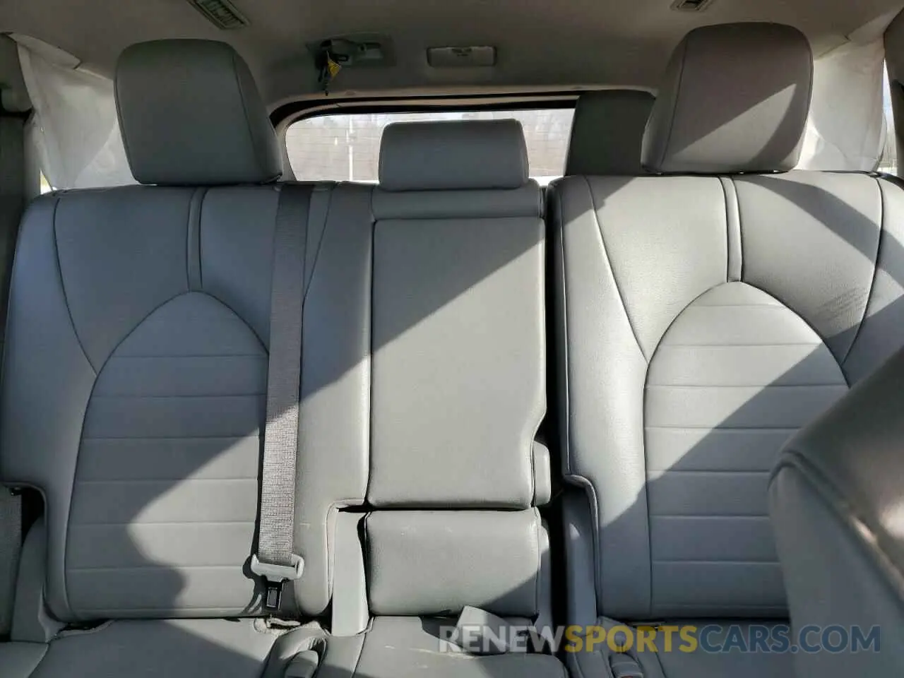 10 Фотография поврежденного автомобиля 5TDGZRAH4MS035253 TOYOTA HIGHLANDER 2021