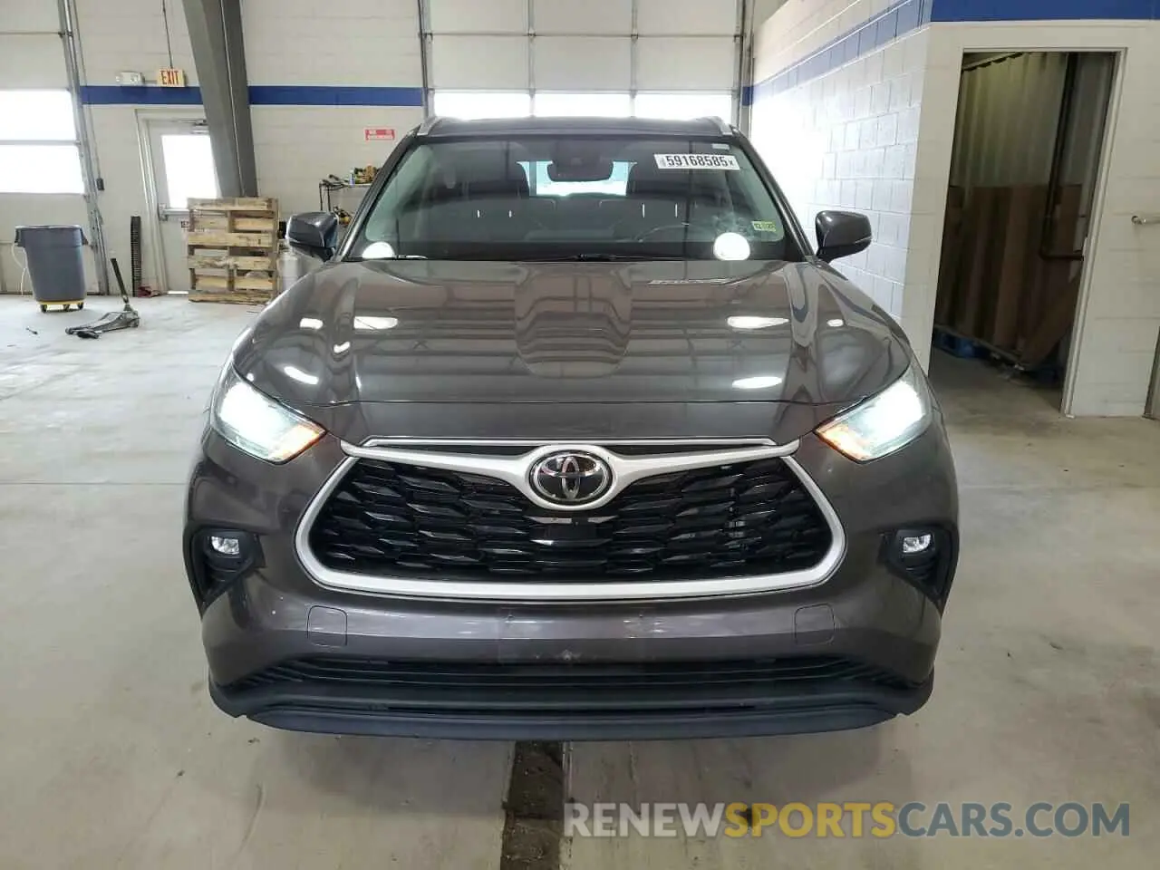 5 Photograph of a damaged car 5TDGZRAH5MS525720 TOYOTA HIGHLANDER 2021